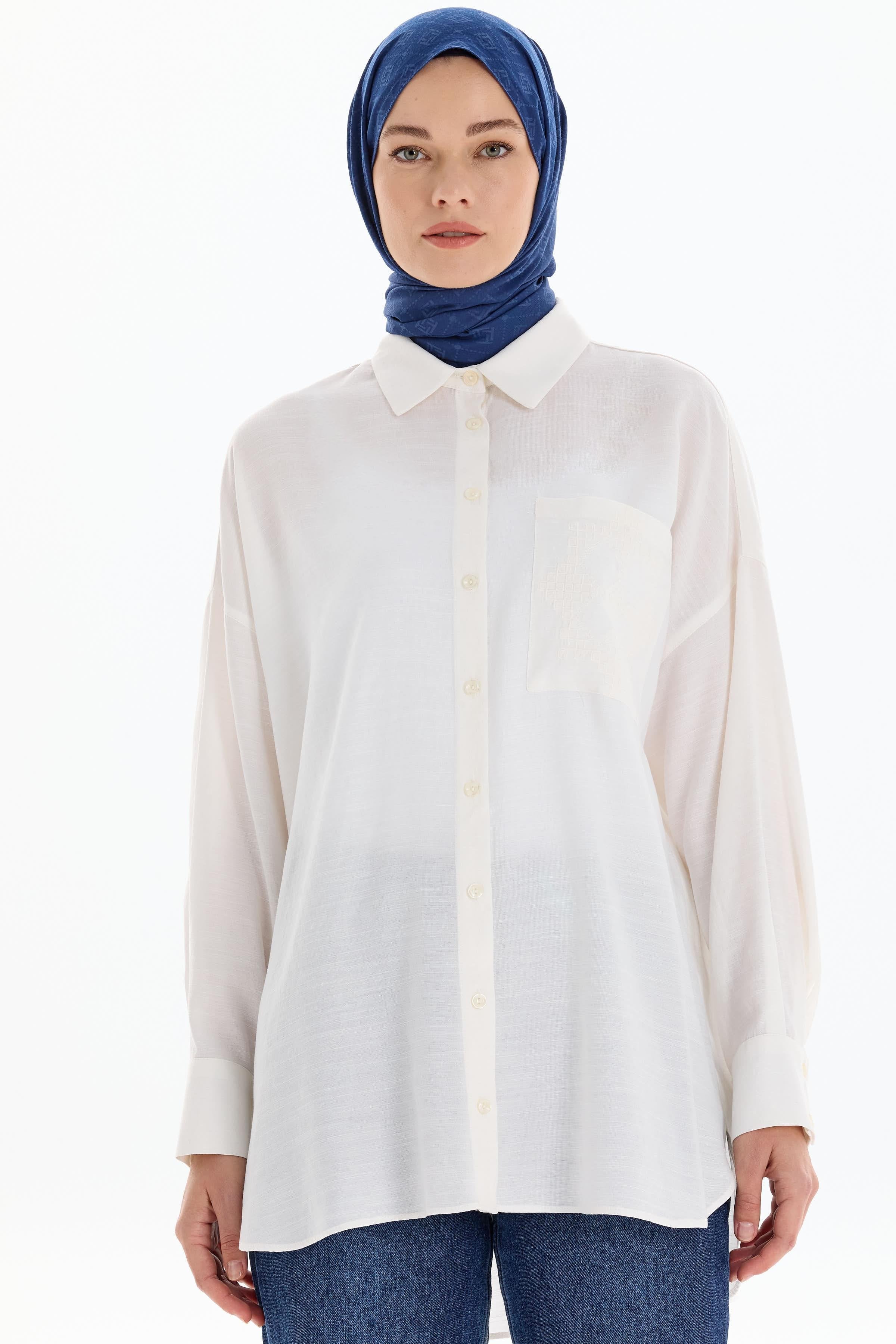 Nakışlı Cep Detaylı Gömlek - Ekru TUGBA