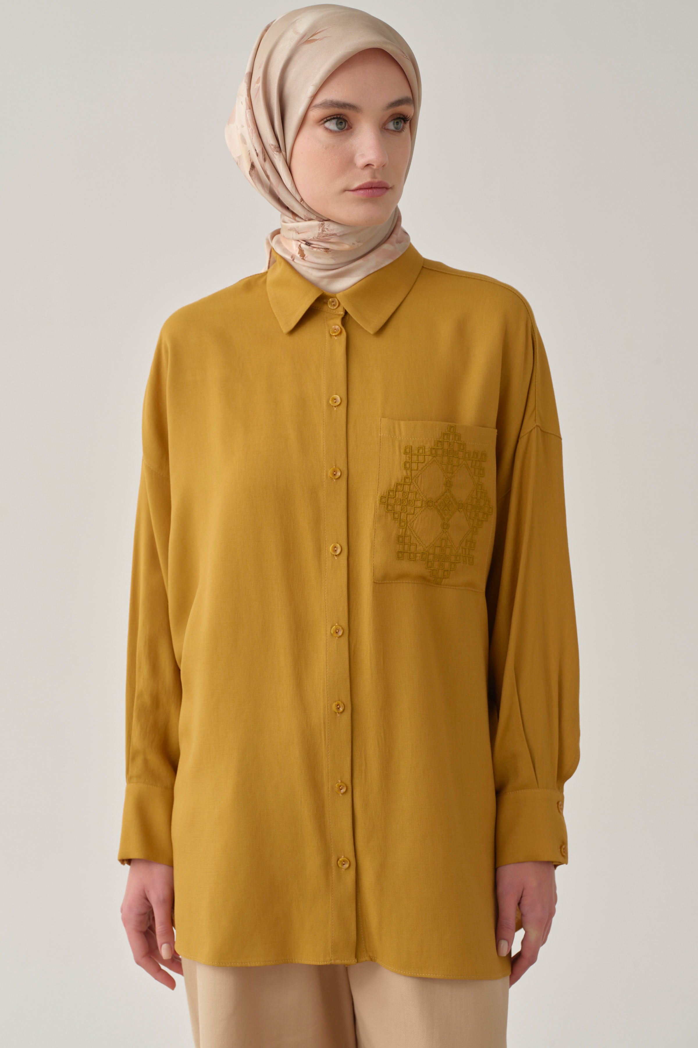 Nakışlı Cep Detaylı Gömlek - Hardal TUGBA