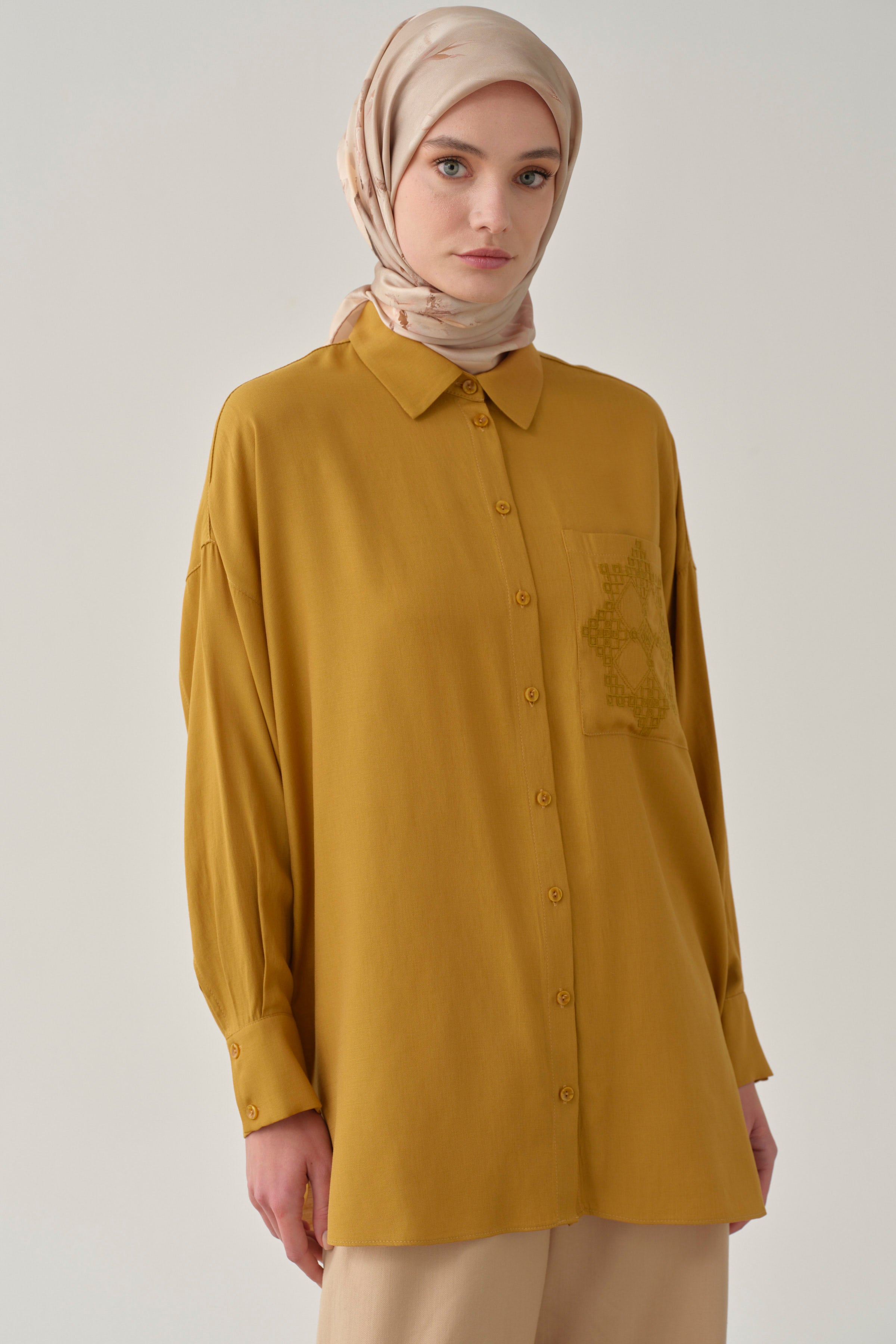 Nakışlı Cep Detaylı Gömlek - Hardal TUGBA