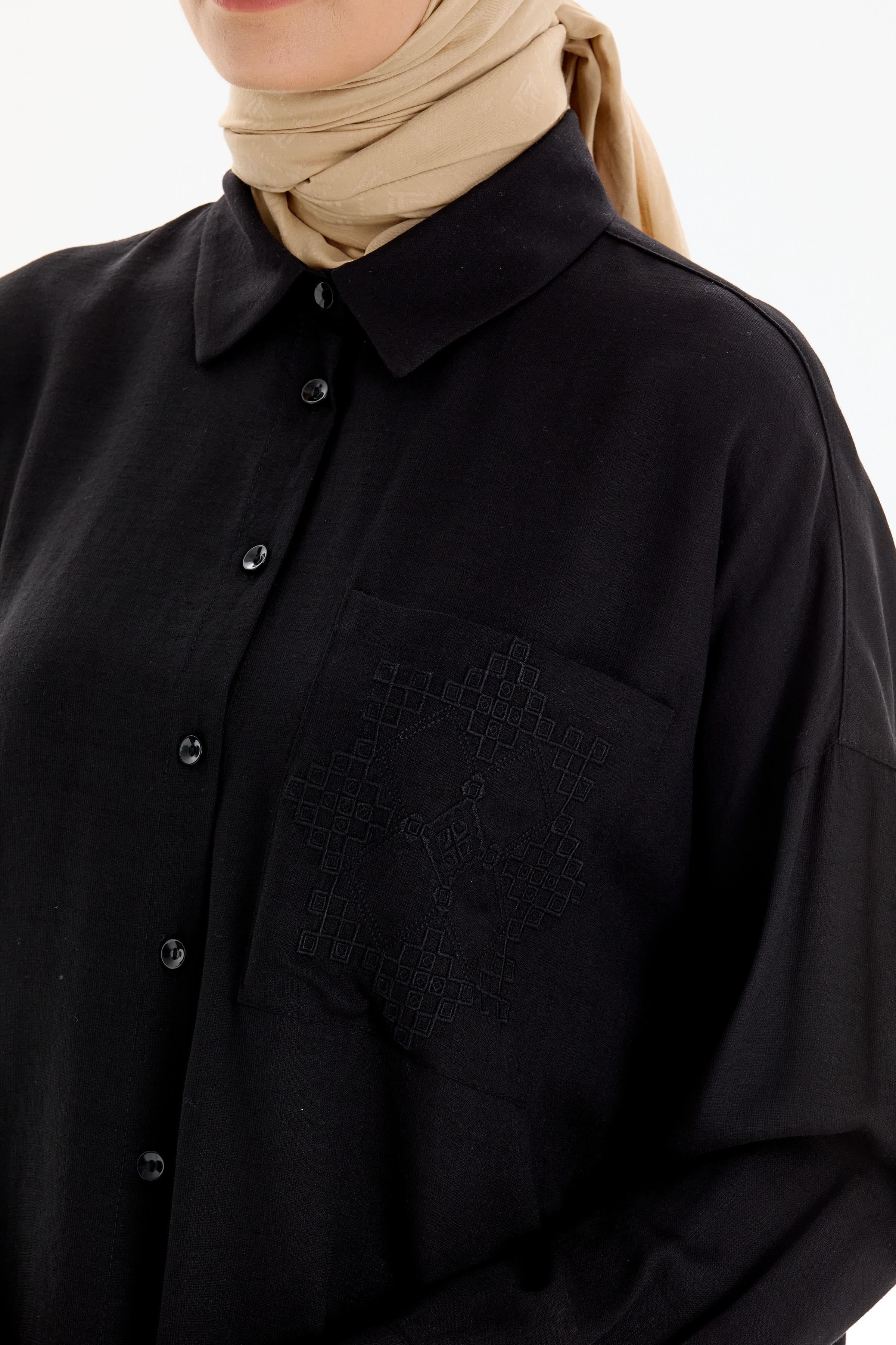 Nakışlı Cep Detaylı Gömlek - Siyah TUGBA