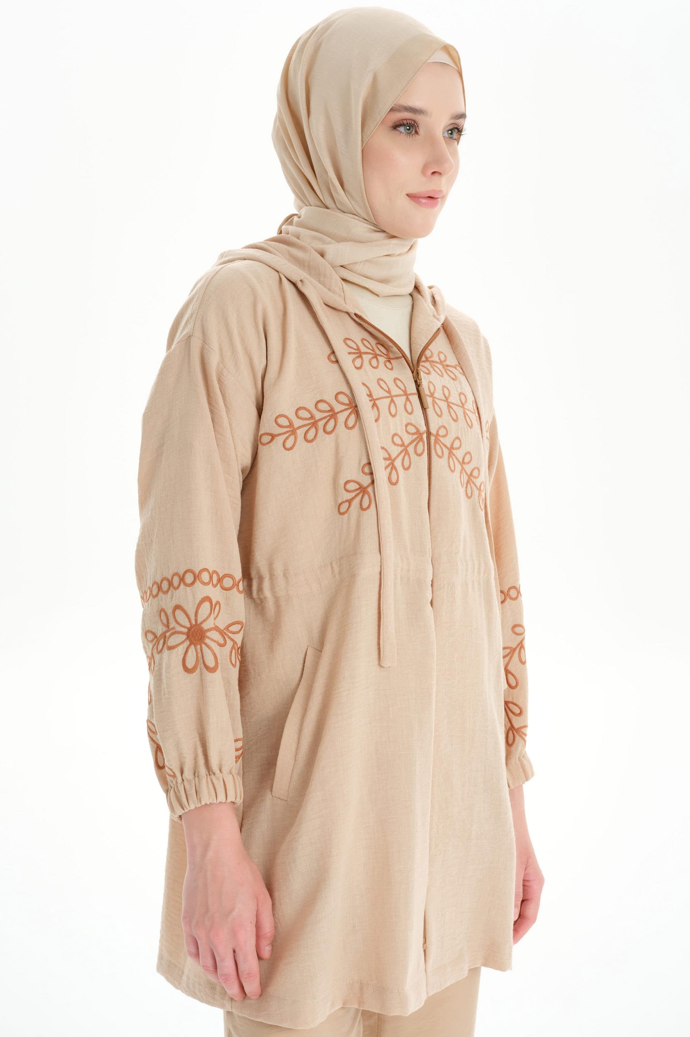 Nakışlı Fermuar Kapamalı Giy Çık - Camel TUGBA