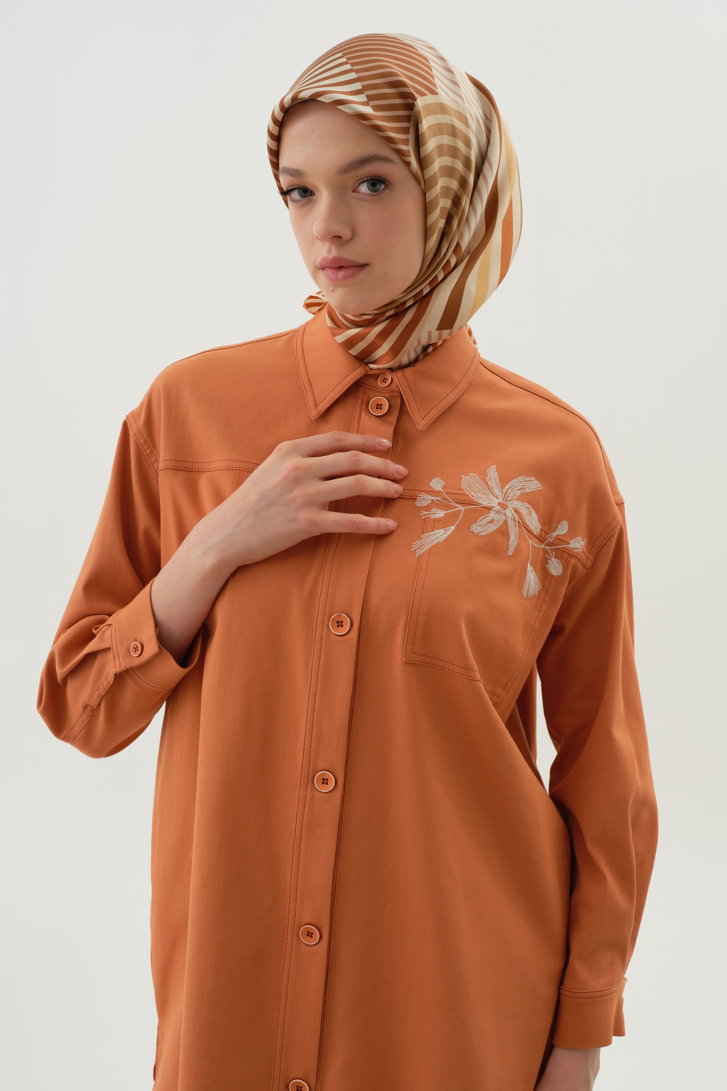 Nakışlı Gizli Cepli Gömlek - Oranj TUGBA