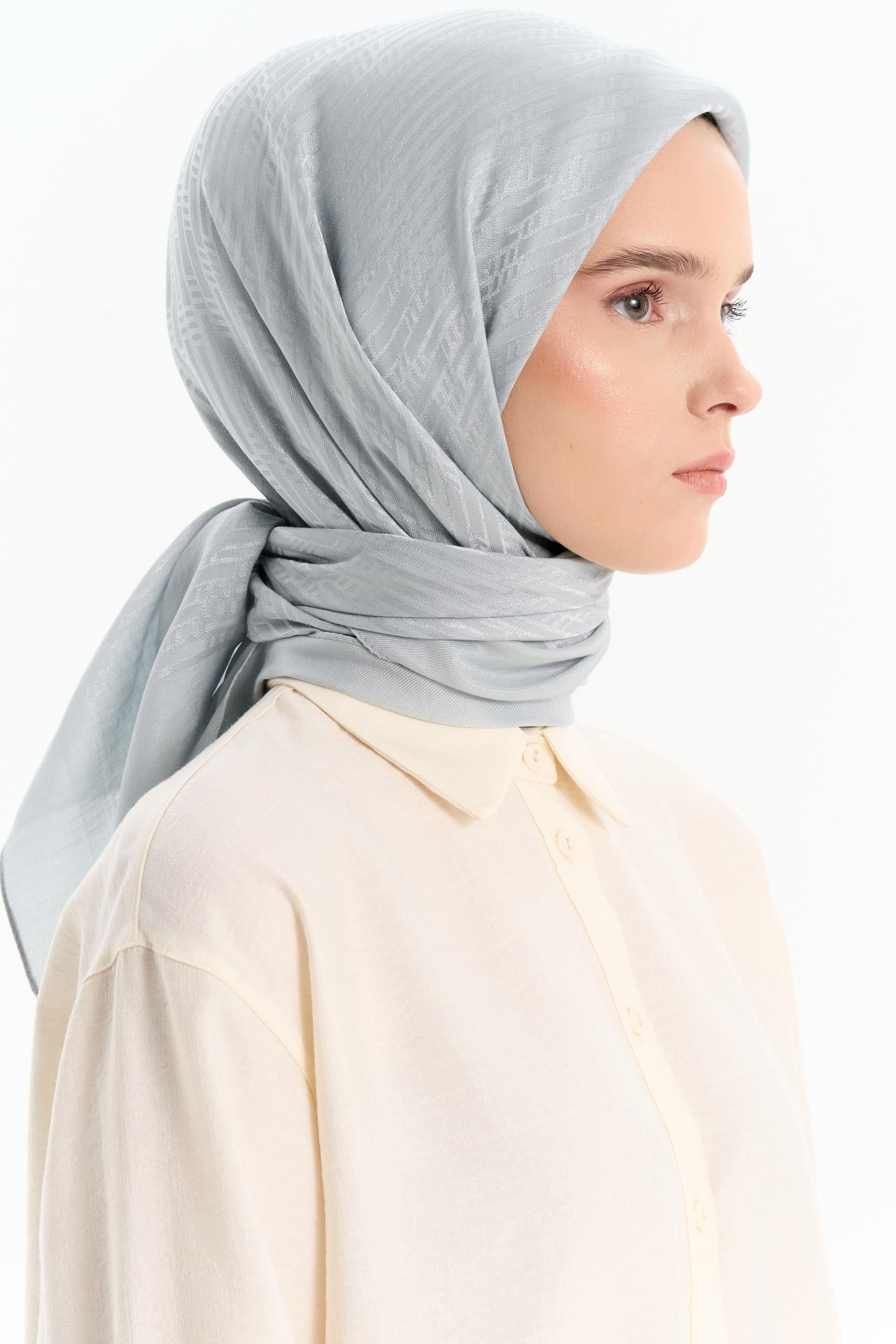 Natural Çizgisel Desen Eşarp - Gümüş TUGBA