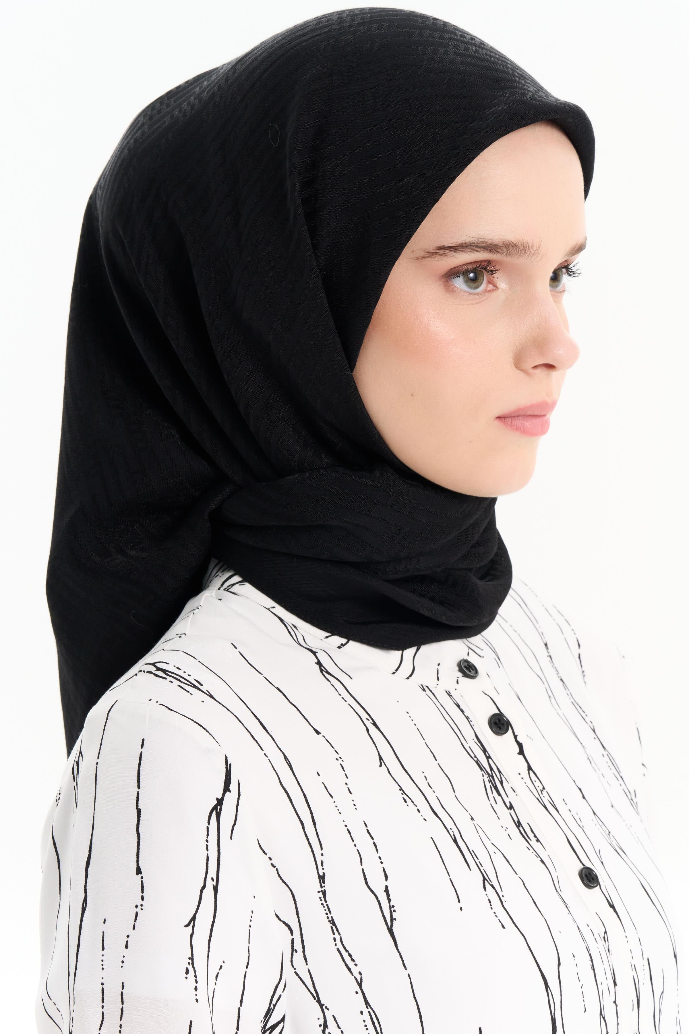 Natural Çizgisel Desen Eşarp - Siyah TUGBA