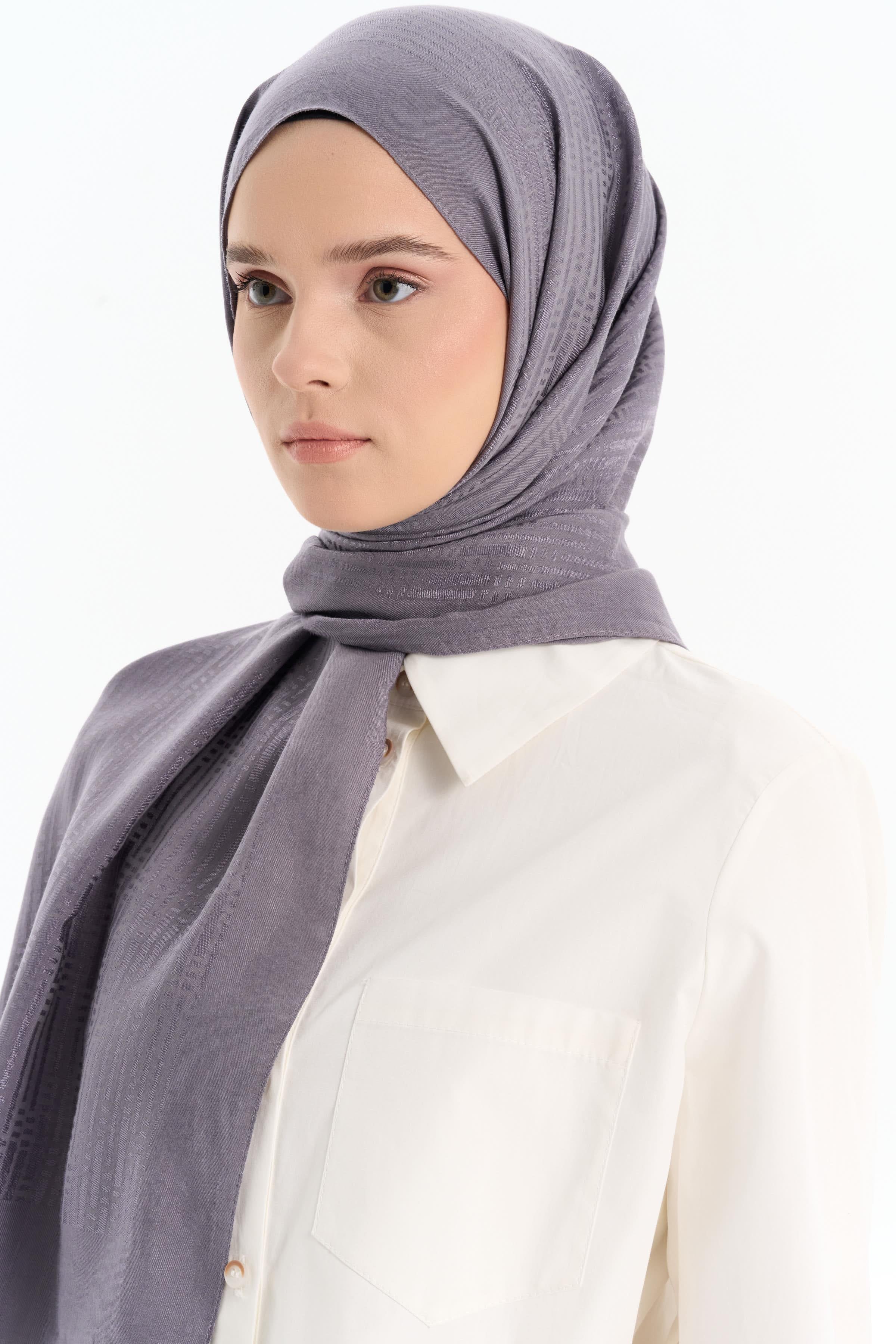 Natural Çizgisel Desenli Şal - Koyu Gri TUGBA