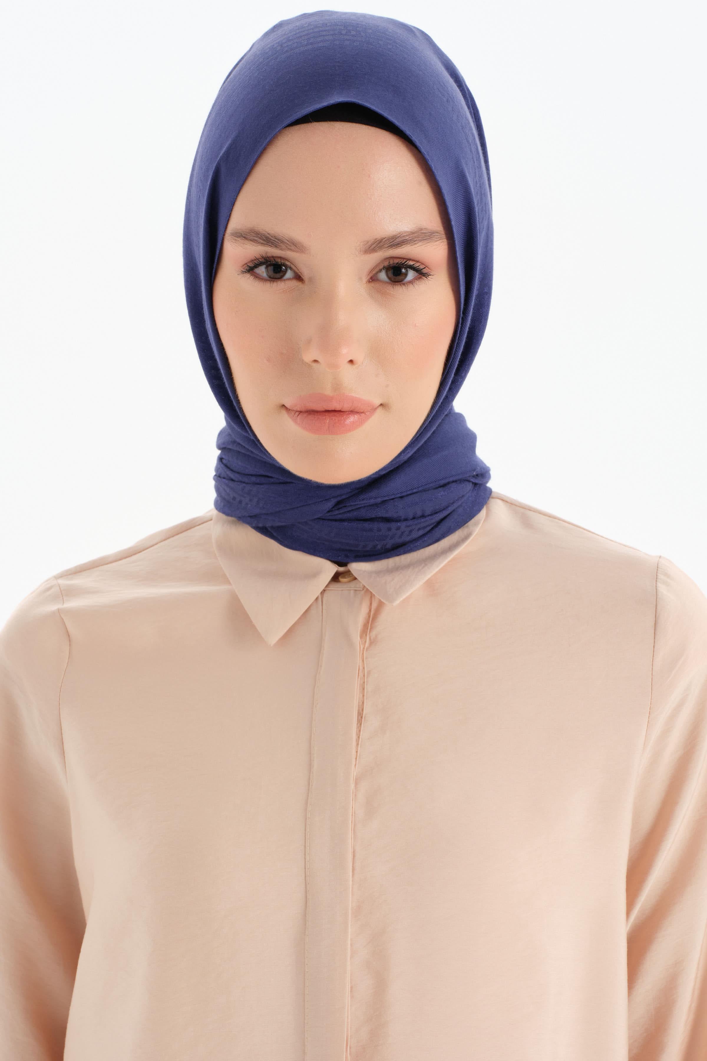 Natural Çizgisel Desenli Şal - Lacivert TUGBA