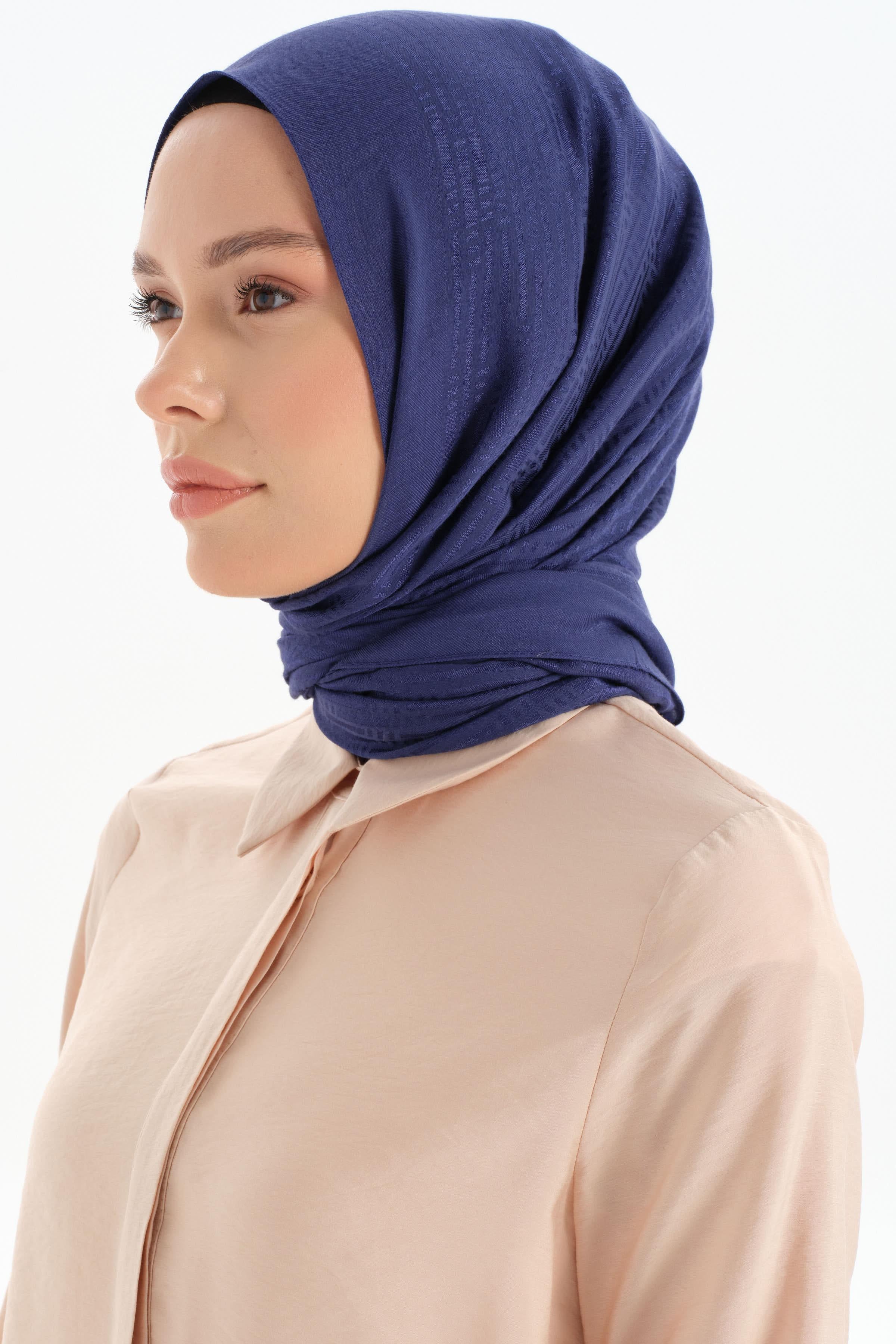 Natural Çizgisel Desenli Şal - Lacivert TUGBA
