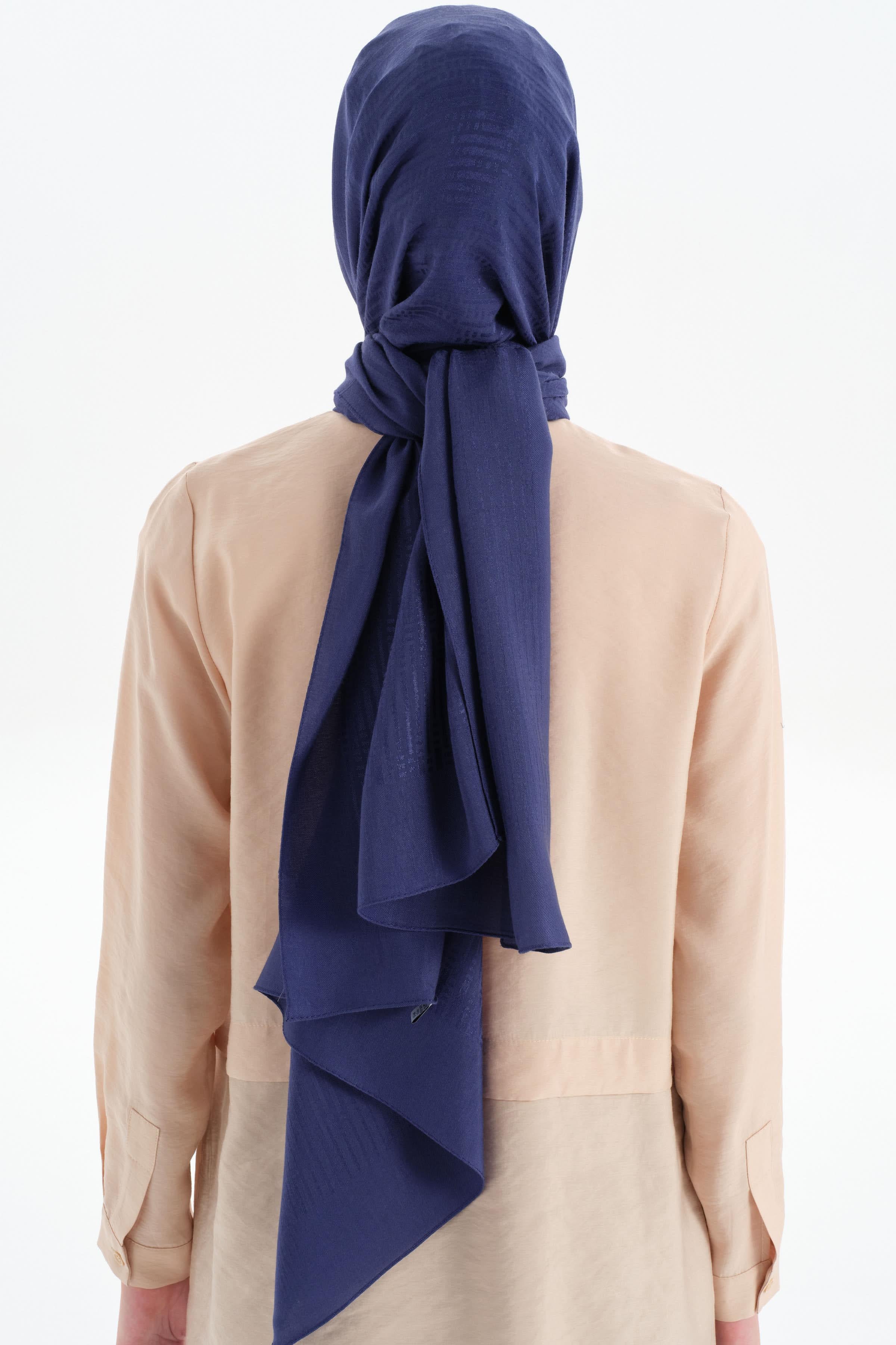 Natural Çizgisel Desenli Şal - Lacivert TUGBA