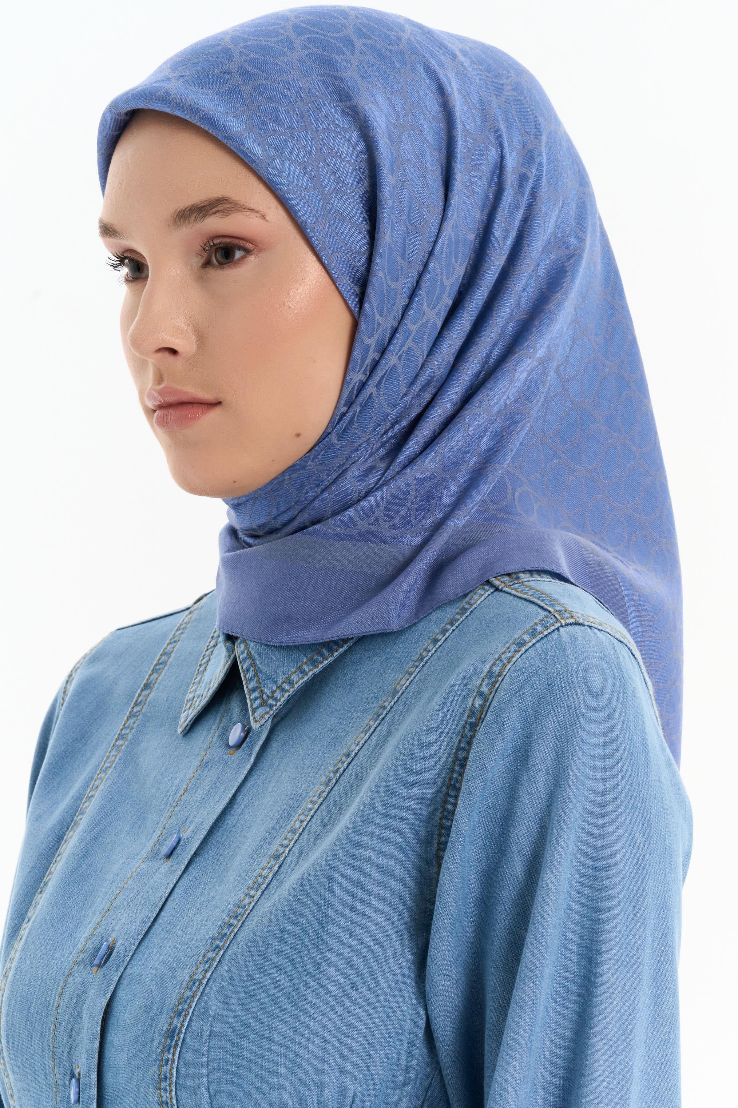 Natural Dairesel Desenli Eşarp - İndigo TUGBA