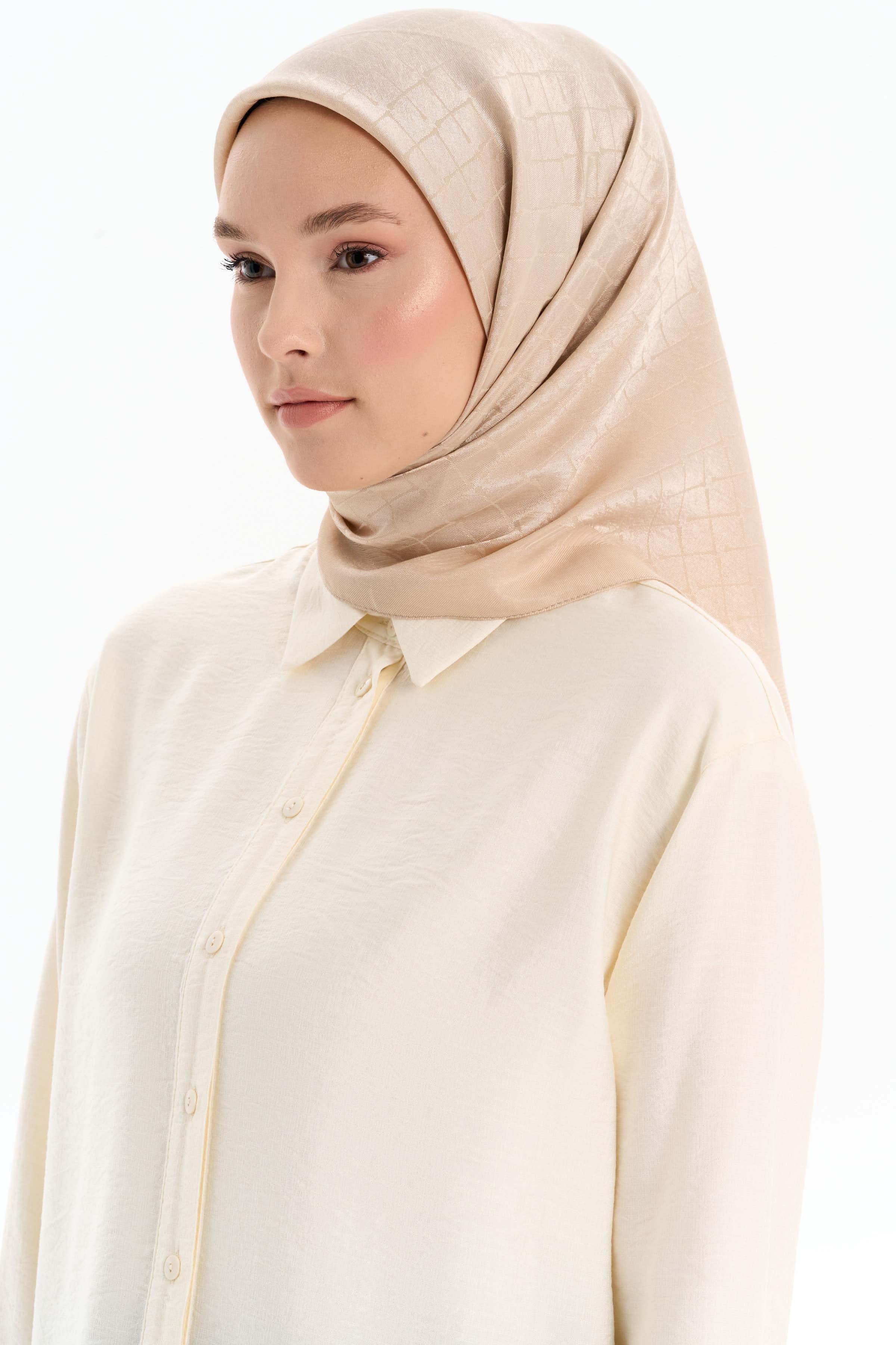 Natural Karesel Desen Eşarp - Bej TUGBA