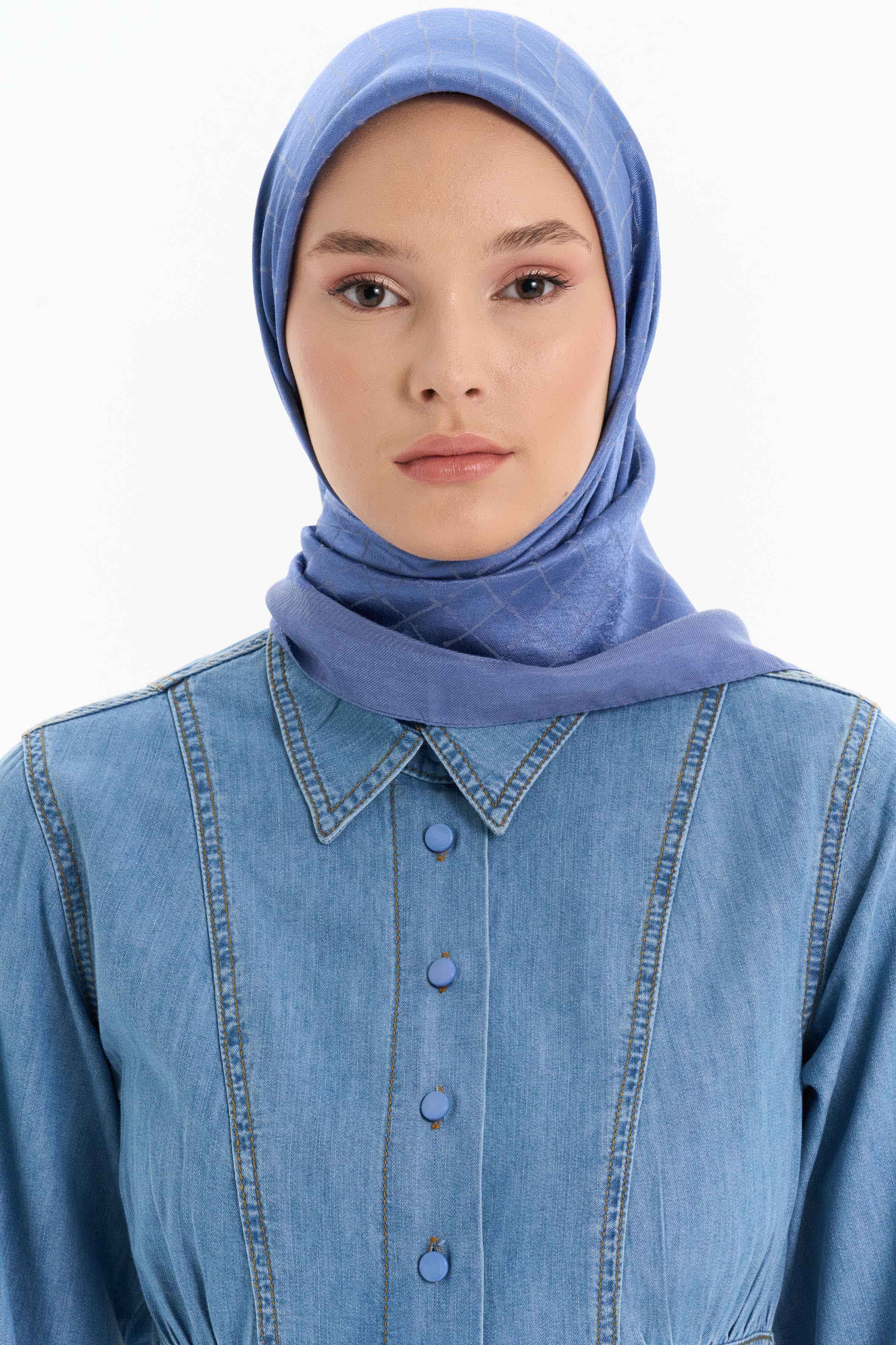 Natural Karesel Desen Eşarp - İndigo TUGBA