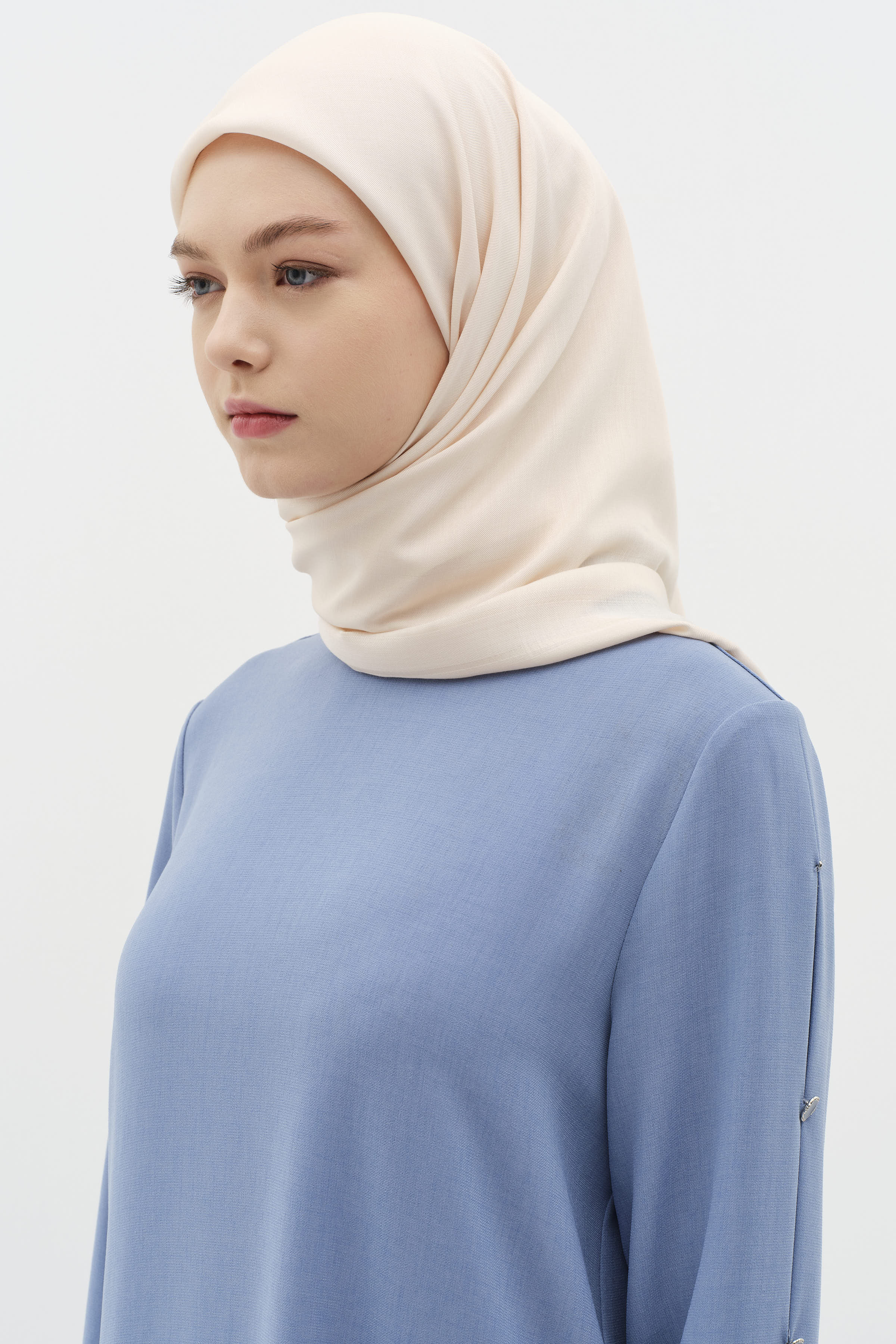 Natural Kenar Detaylı Eşarp - Bej TUGBA