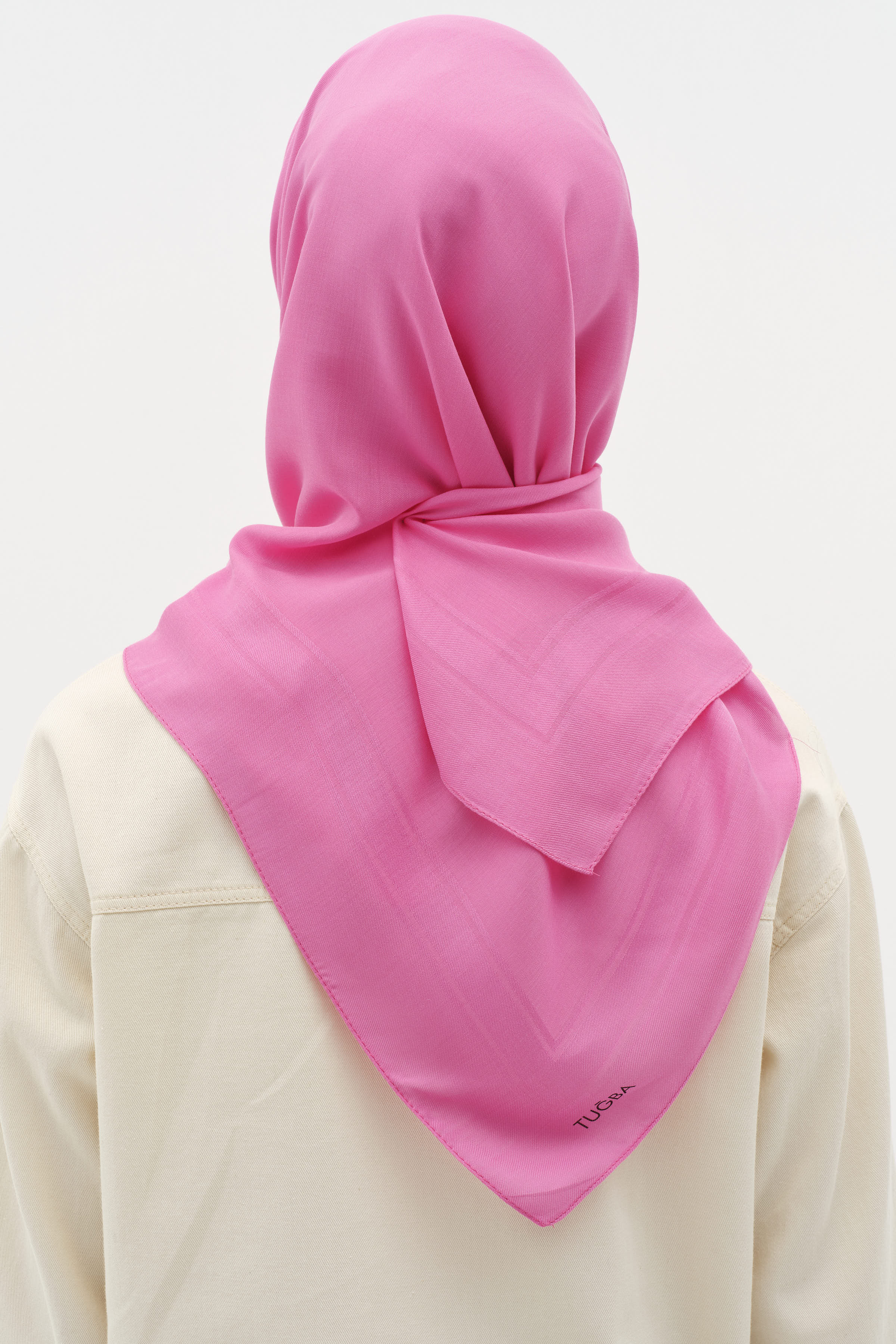 Natural Kenar Detaylı Eşarp - Fuşya TUGBA