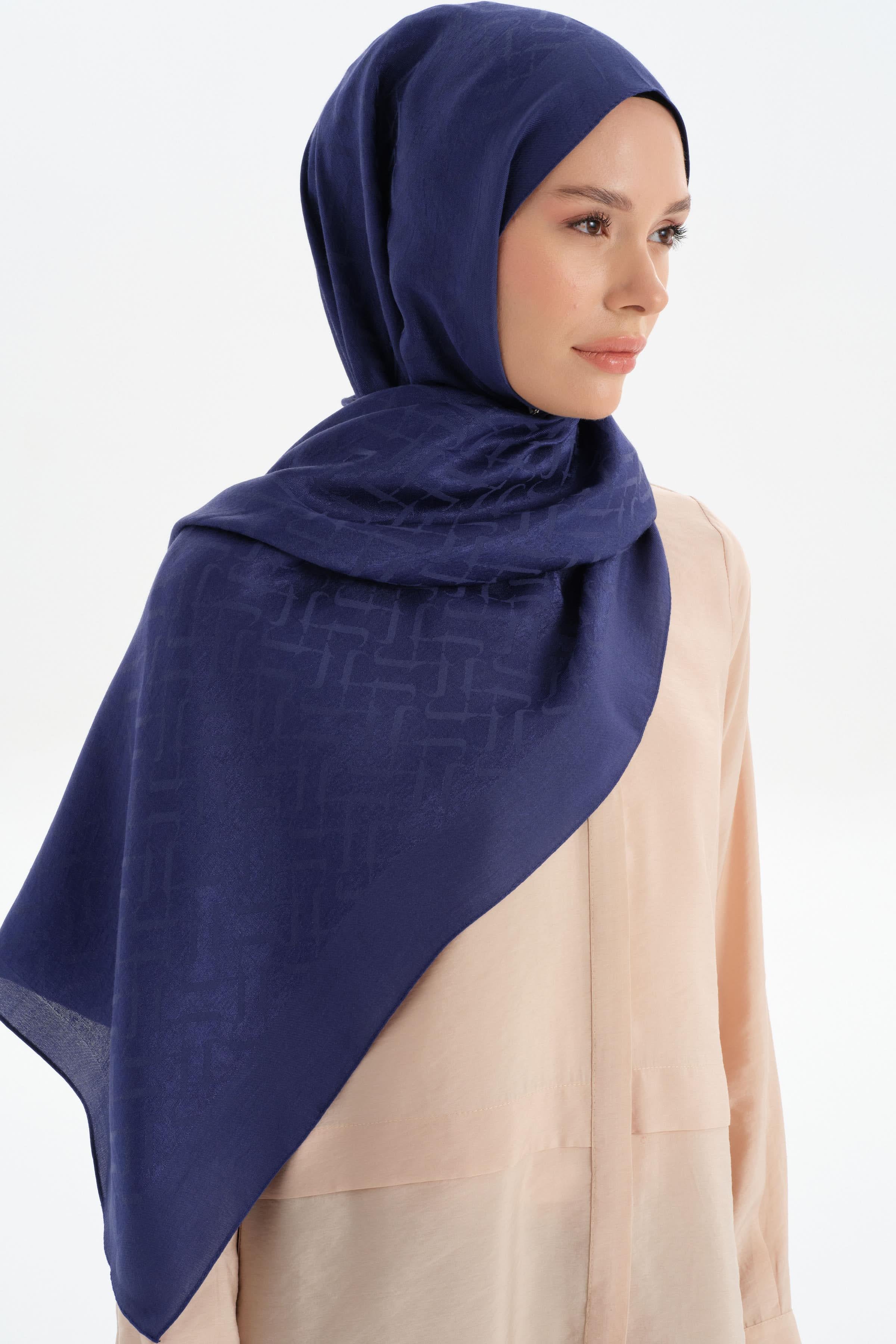 Natural T Desen Şal - Lacivert TUGBA