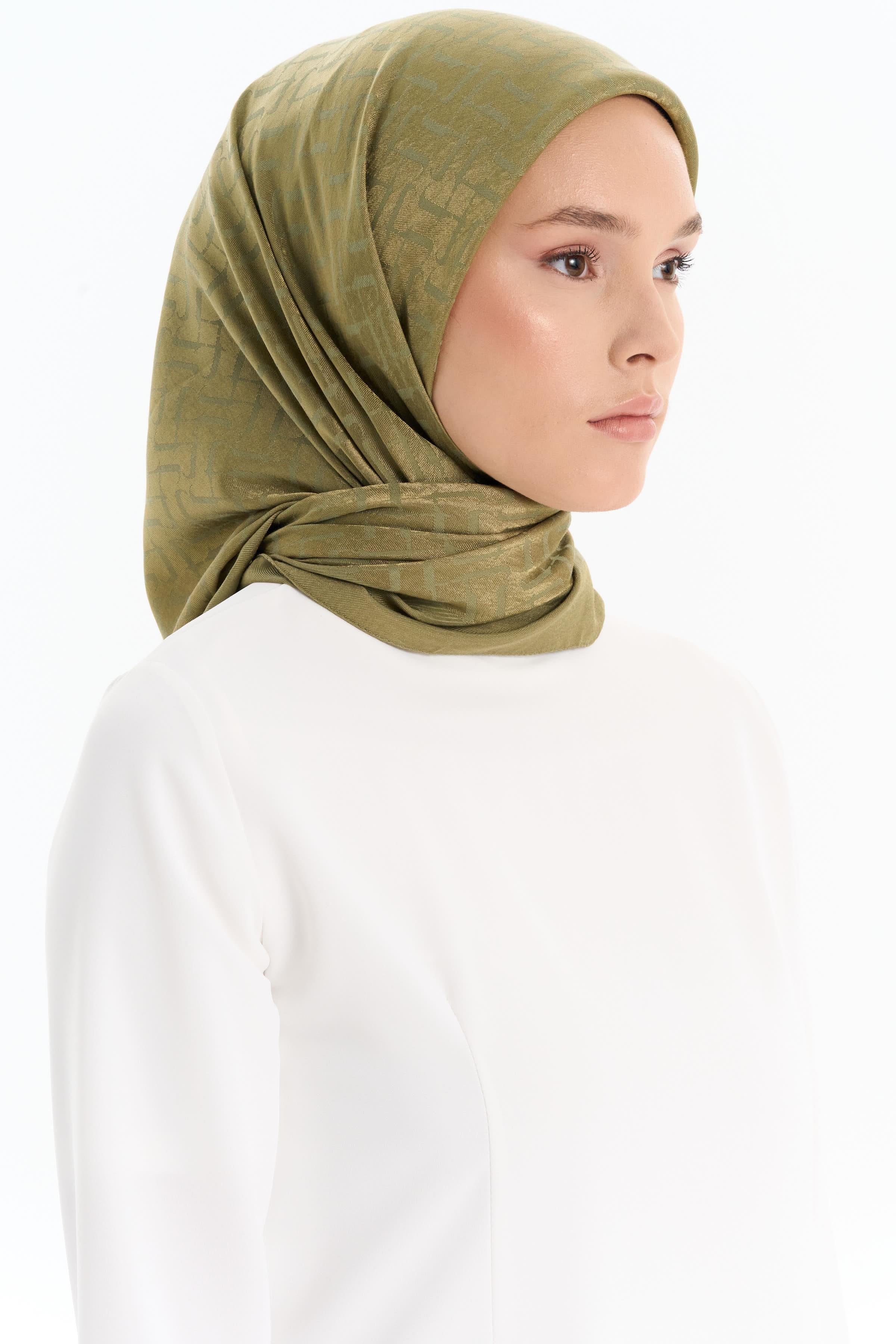 Natural T Logolu Eşarp - Yeşil TUĞBA