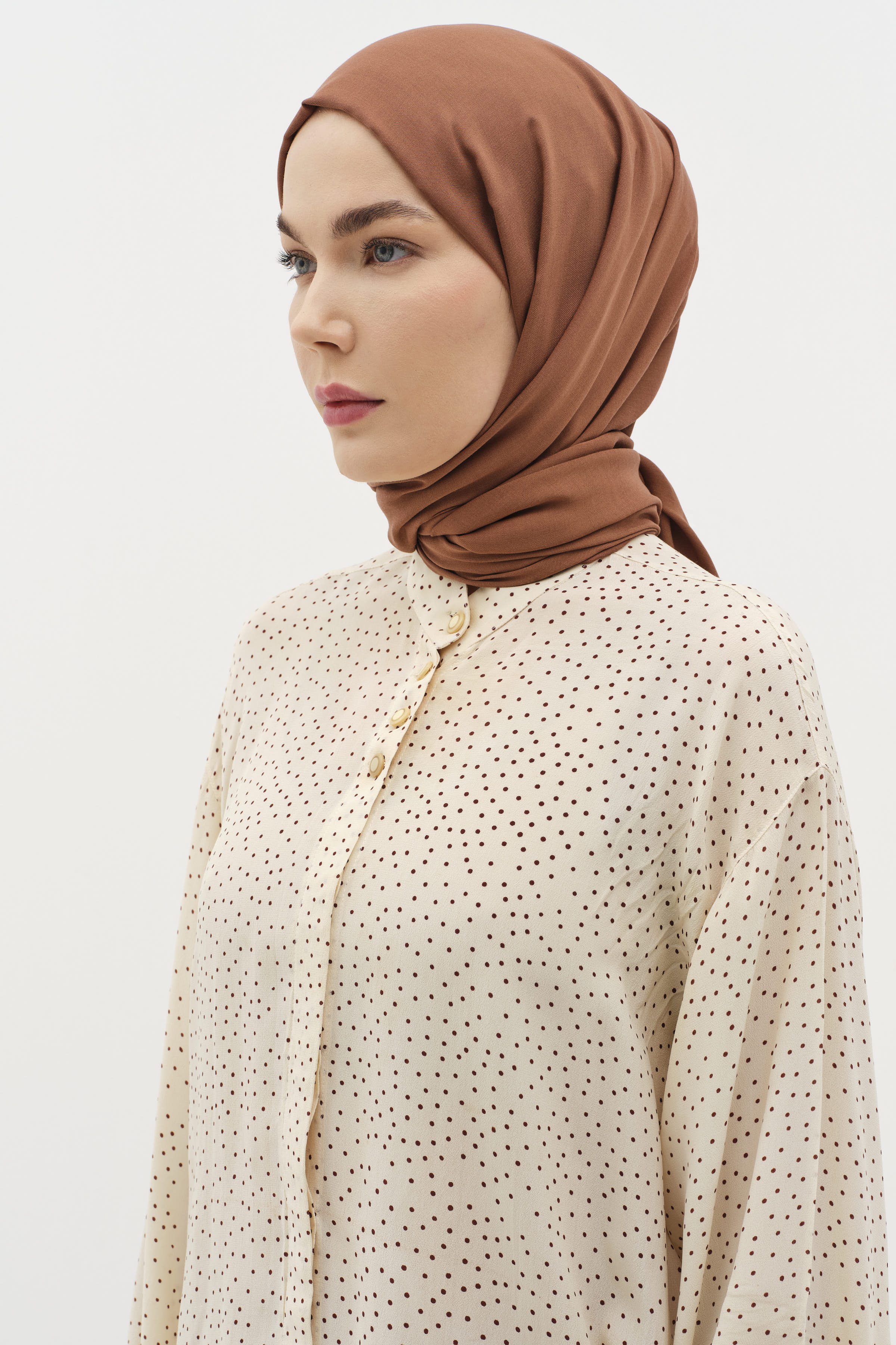 Natural Ton Sür Ton Kenarlı Şal - Kahve TUĞBA