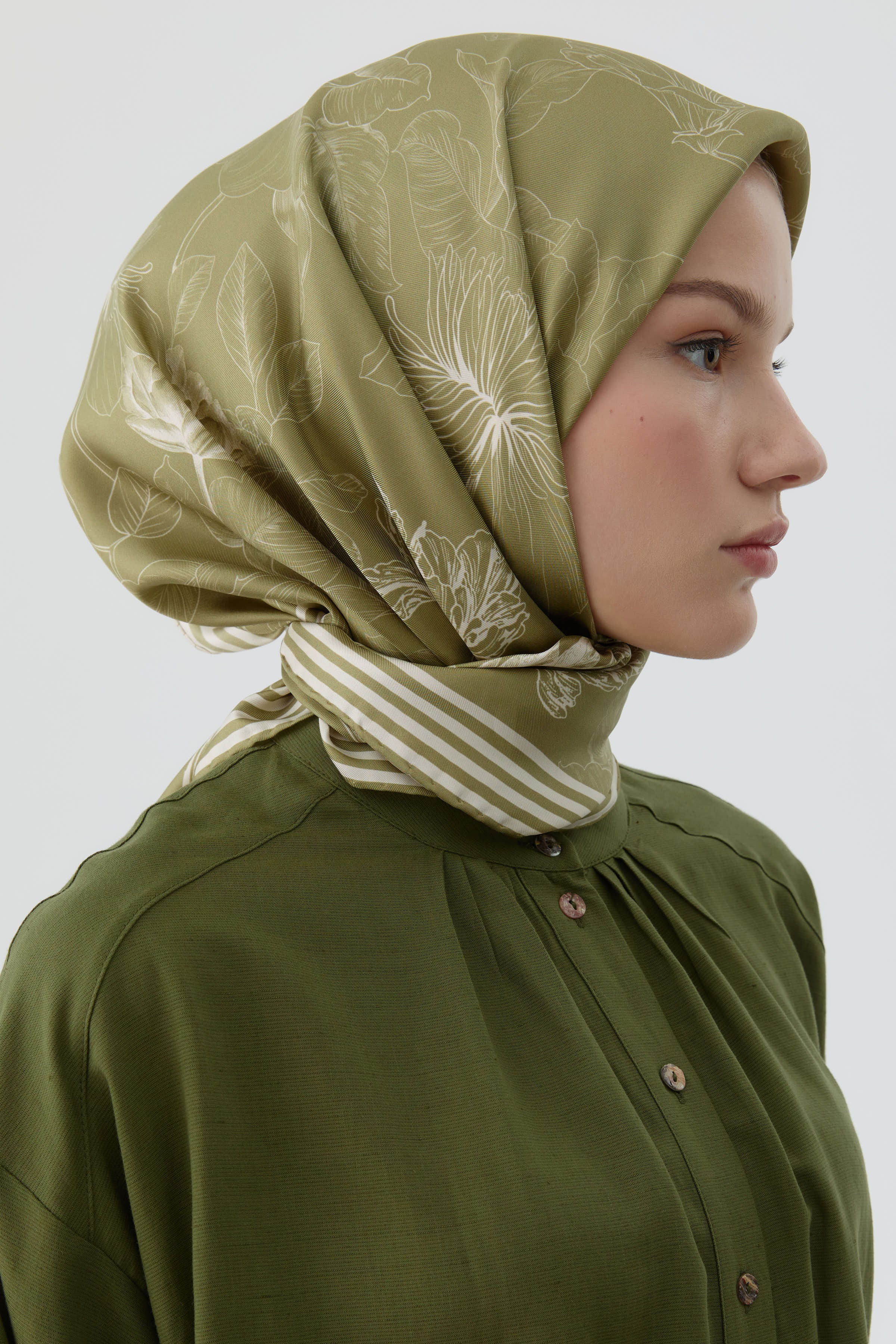 Nazenin Twill İpek Eşarp - Olive TUGBA