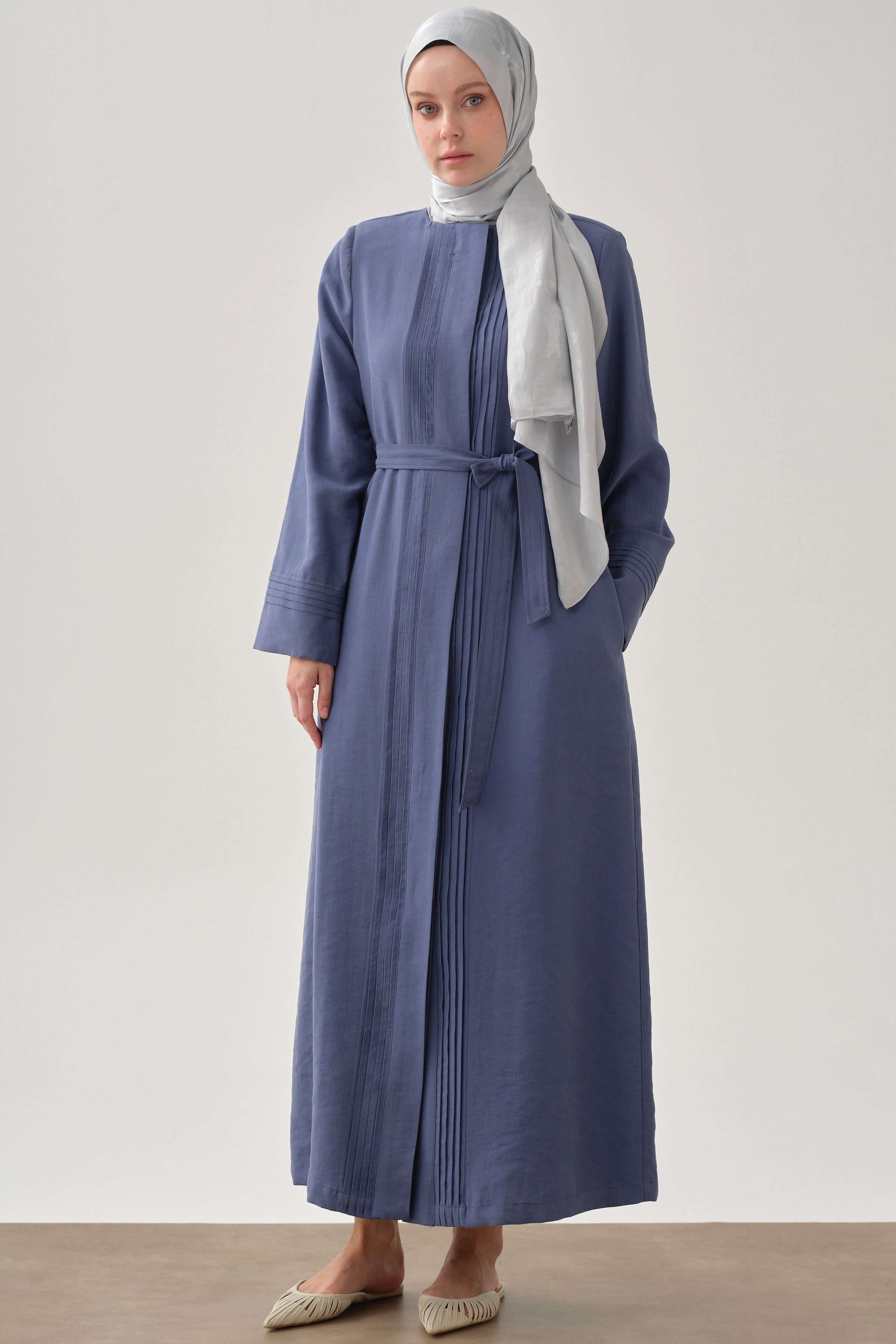 Nervür Detaylı Kuşaklı Ferace - İndigo TUGBA