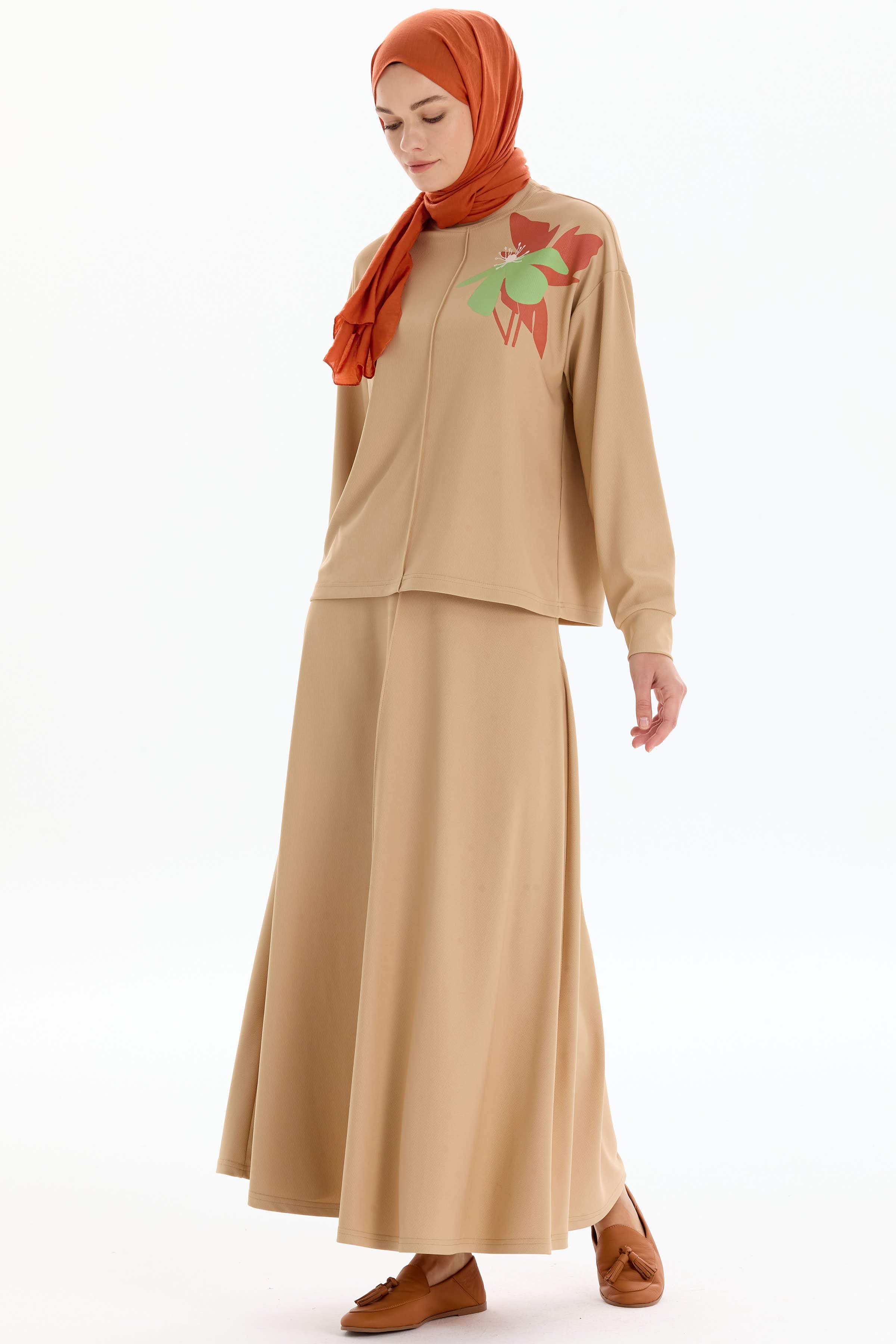 Nervür Detaylı Örme Bluz Etek Takım - Bej TUGBA