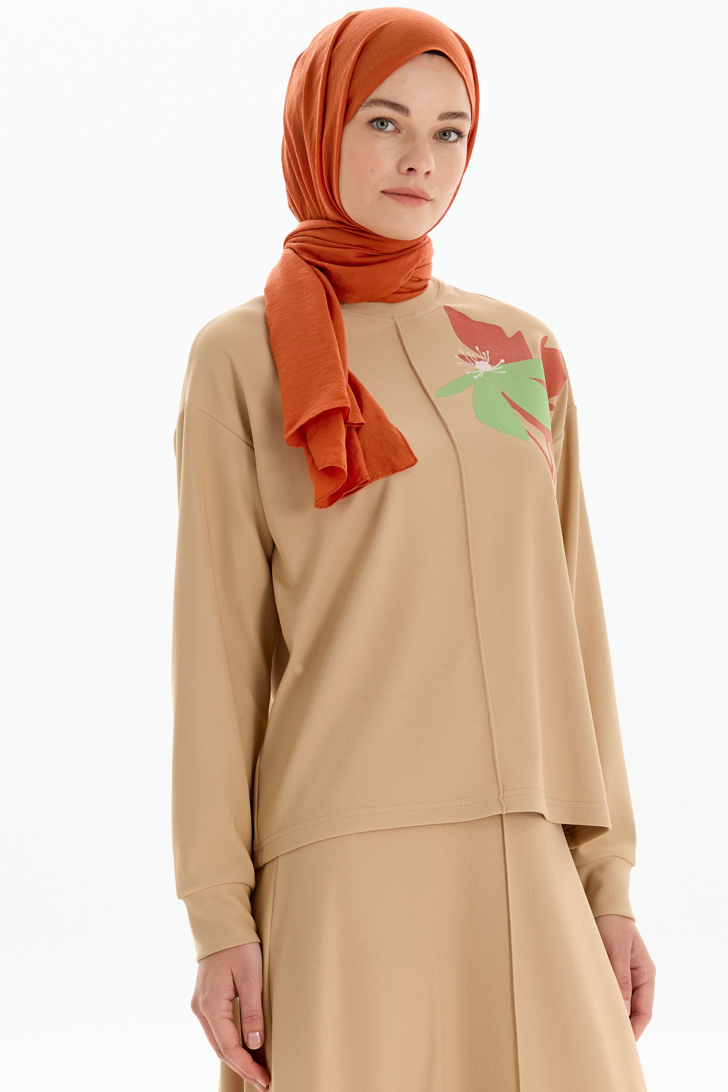 Nervür Detaylı Örme Bluz Etek Takım - Bej TUGBA