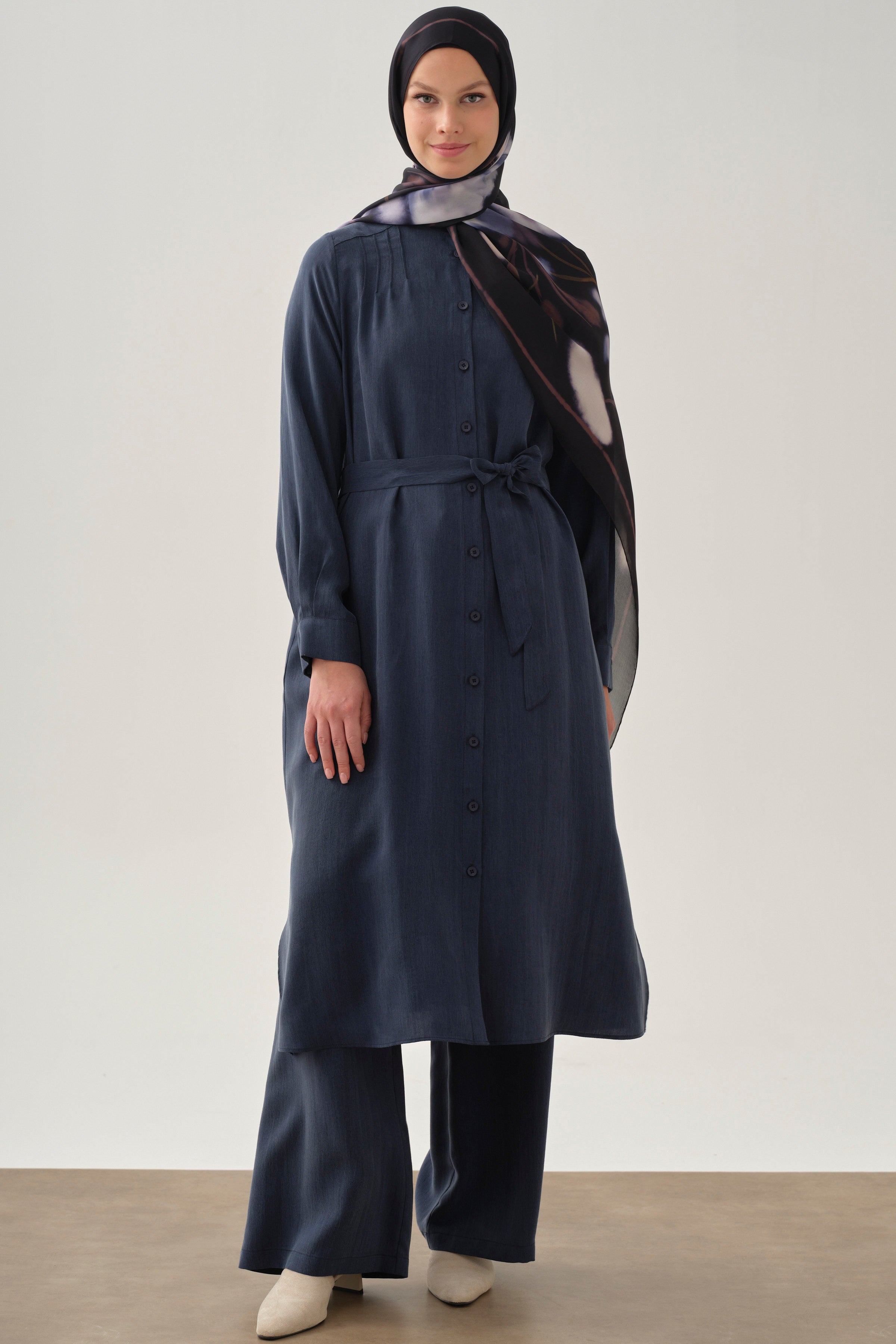 Nervür Detaylı Uzun Tunik - Lacivert TUGBA