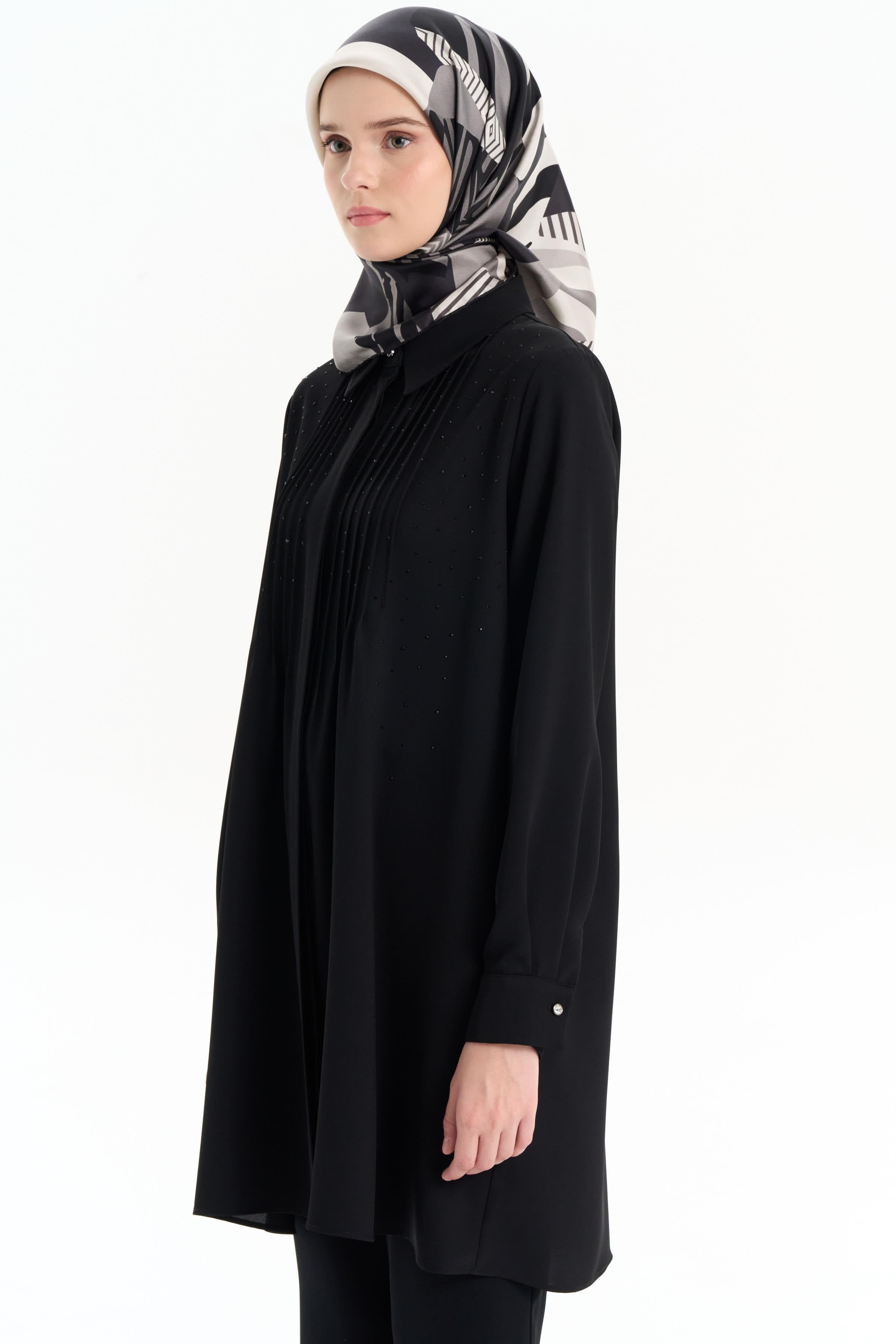 Nervürlü Taş Yapıştırmalı Tunik - Siyah TUGBA