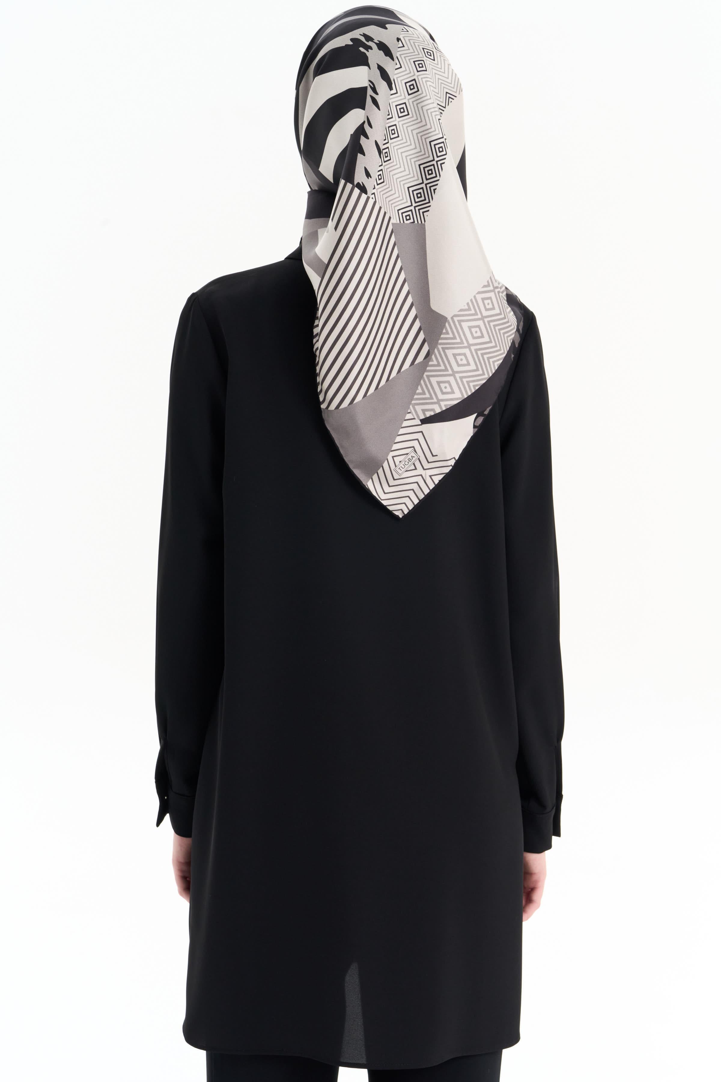 Nervürlü Taş Yapıştırmalı Tunik - Siyah TUGBA