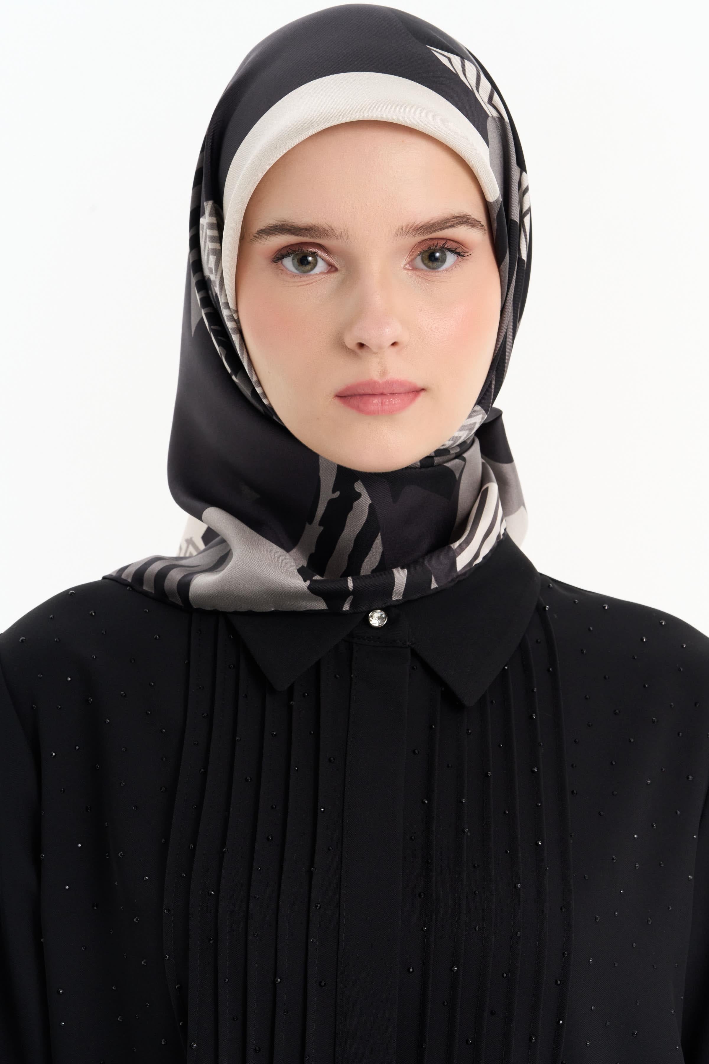 Nervürlü Taş Yapıştırmalı Tunik - Siyah TUGBA