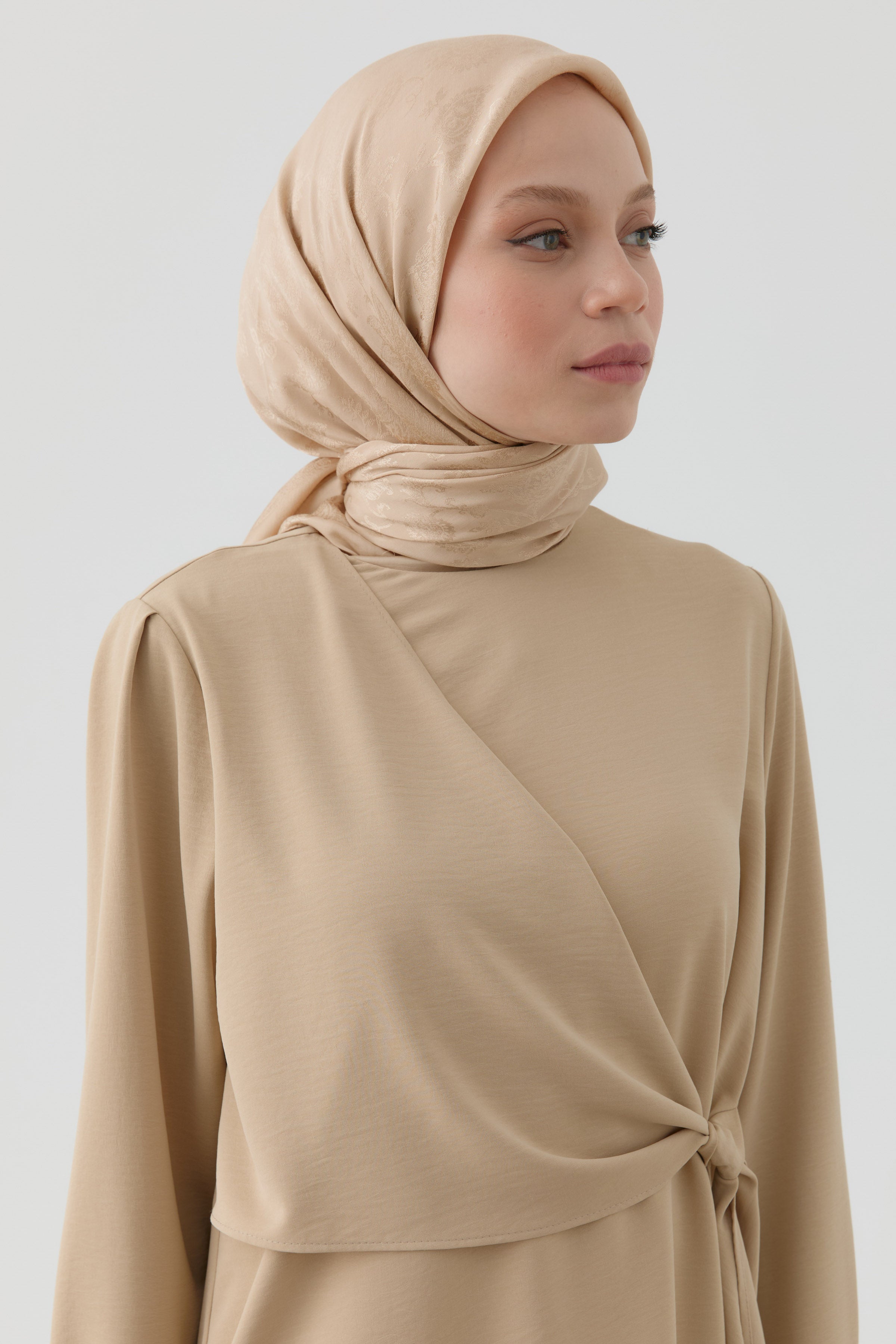 Nevgül Jakar Naturel Eşarp - Bej TUGBA