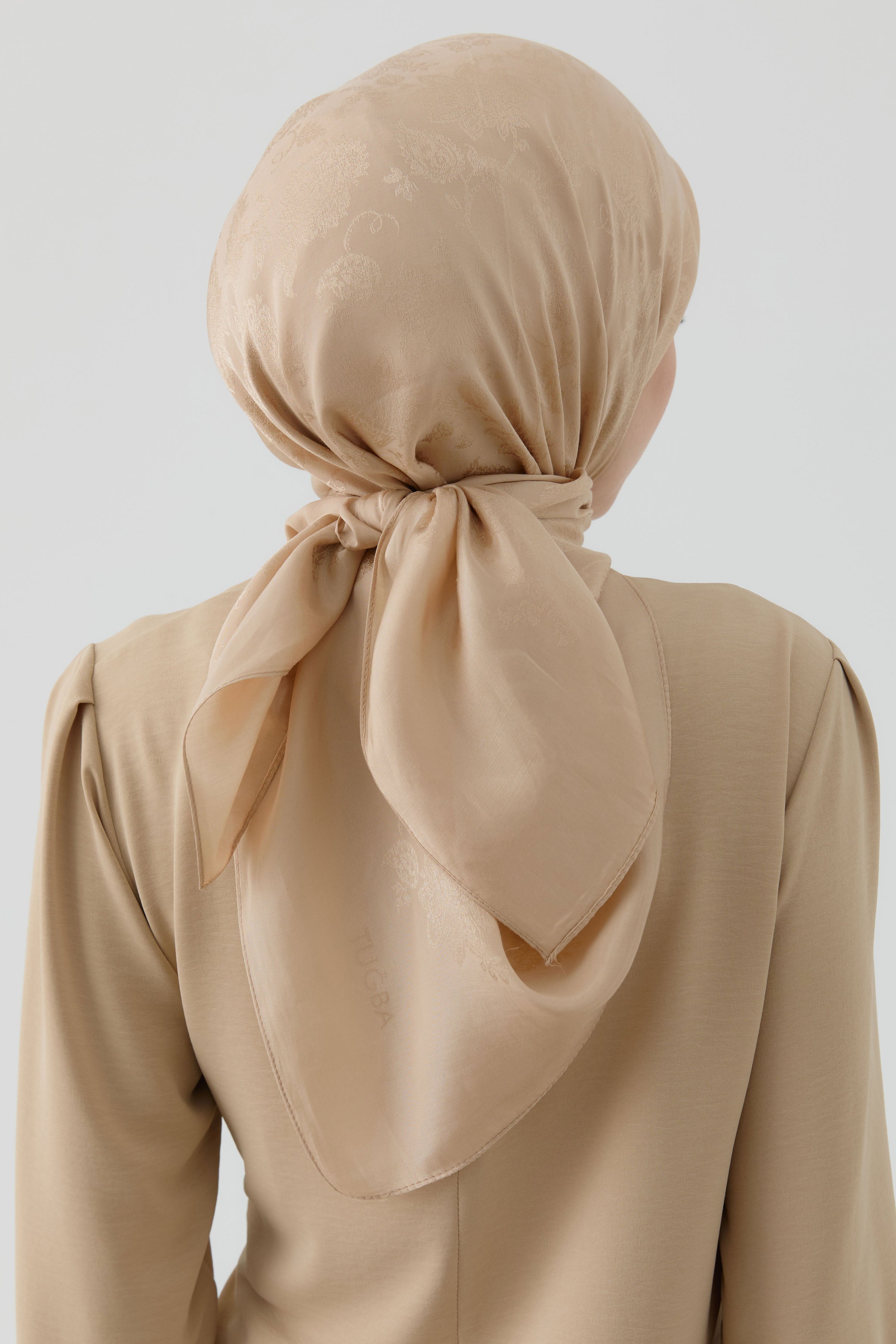 Nevgül Jakar Naturel Eşarp - Bej TUGBA