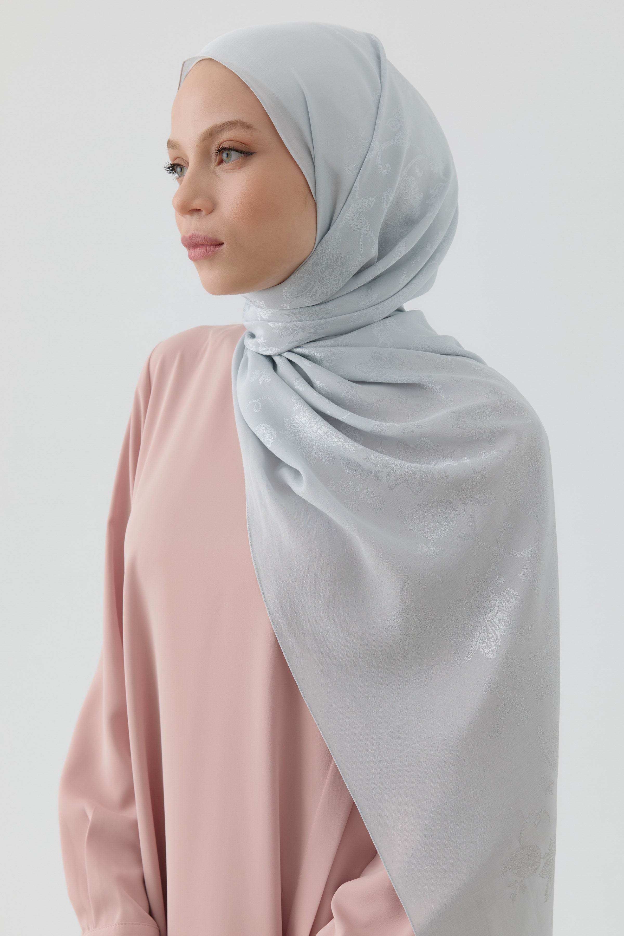 Nevgül Jakar Naturel Şal - Gümüş TUGBA