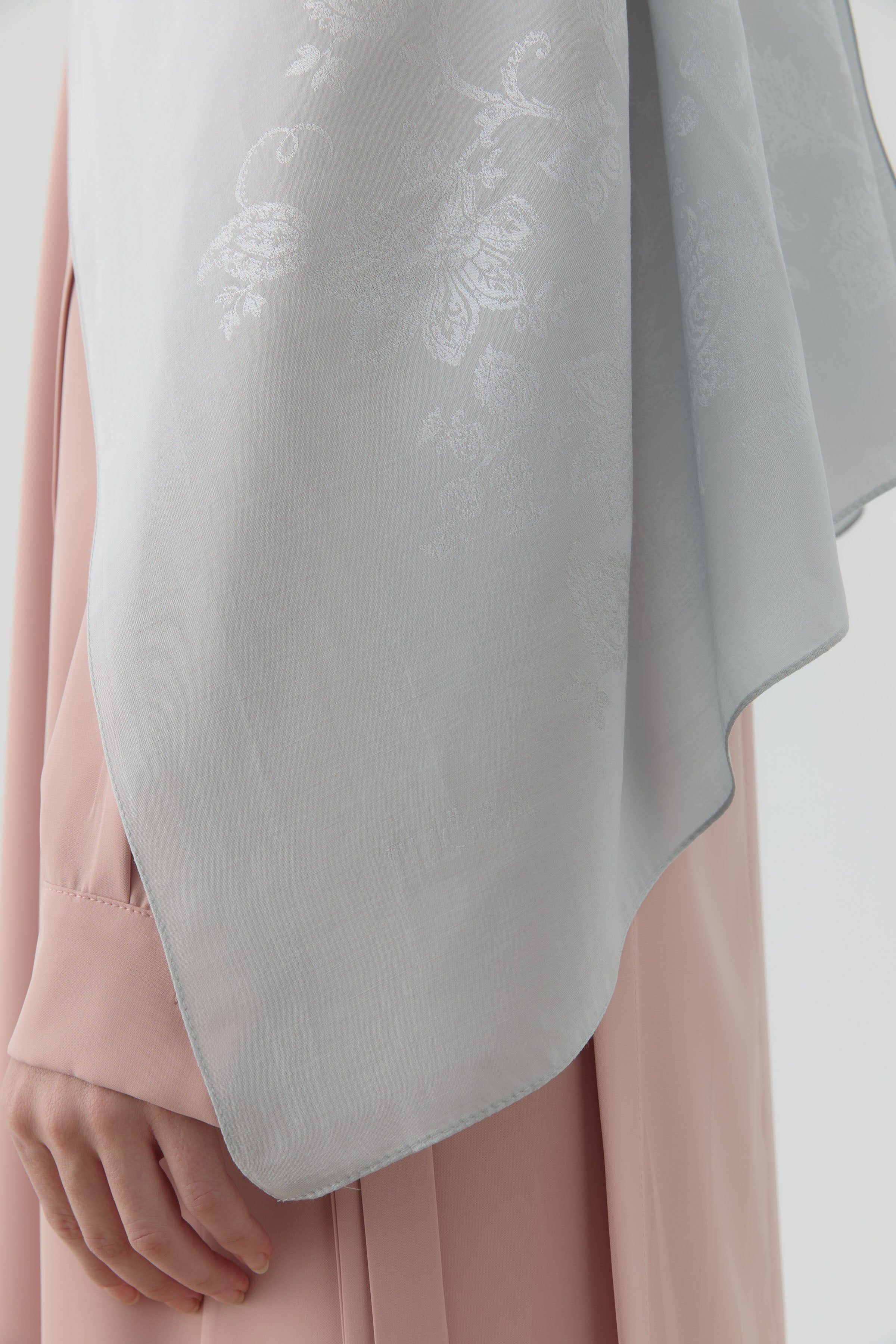 Nevgül Jakar Naturel Şal - Gümüş TUGBA