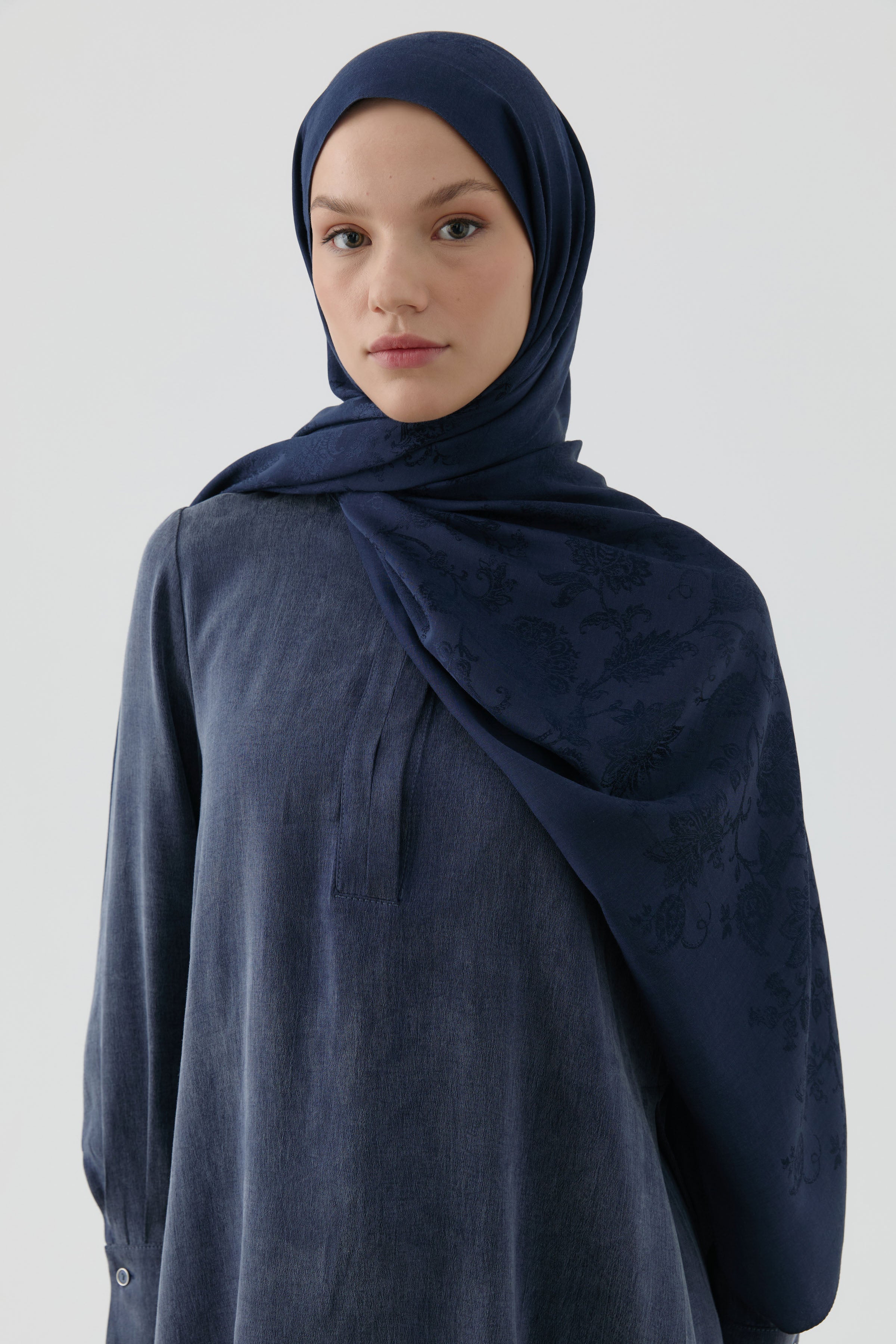 Nevgül Jakar Naturel Şal - Lacivert TUGBA