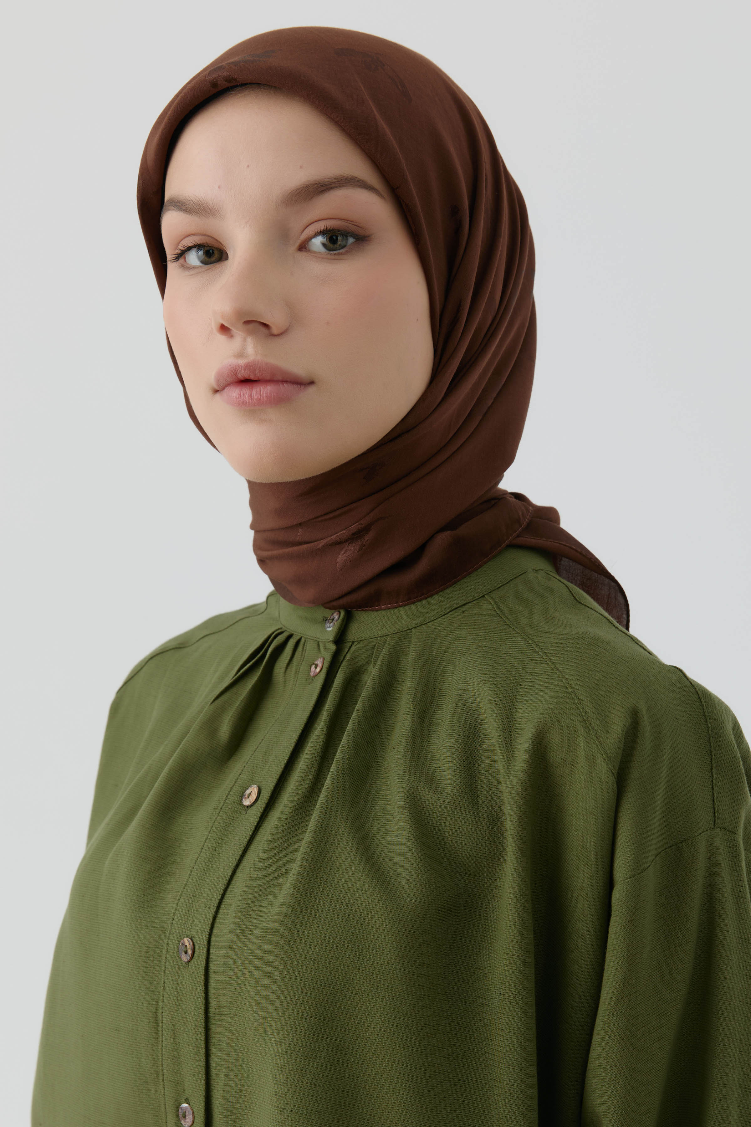 Buket Jakar Naturel Eşarp - Acı Kahve TUGBA