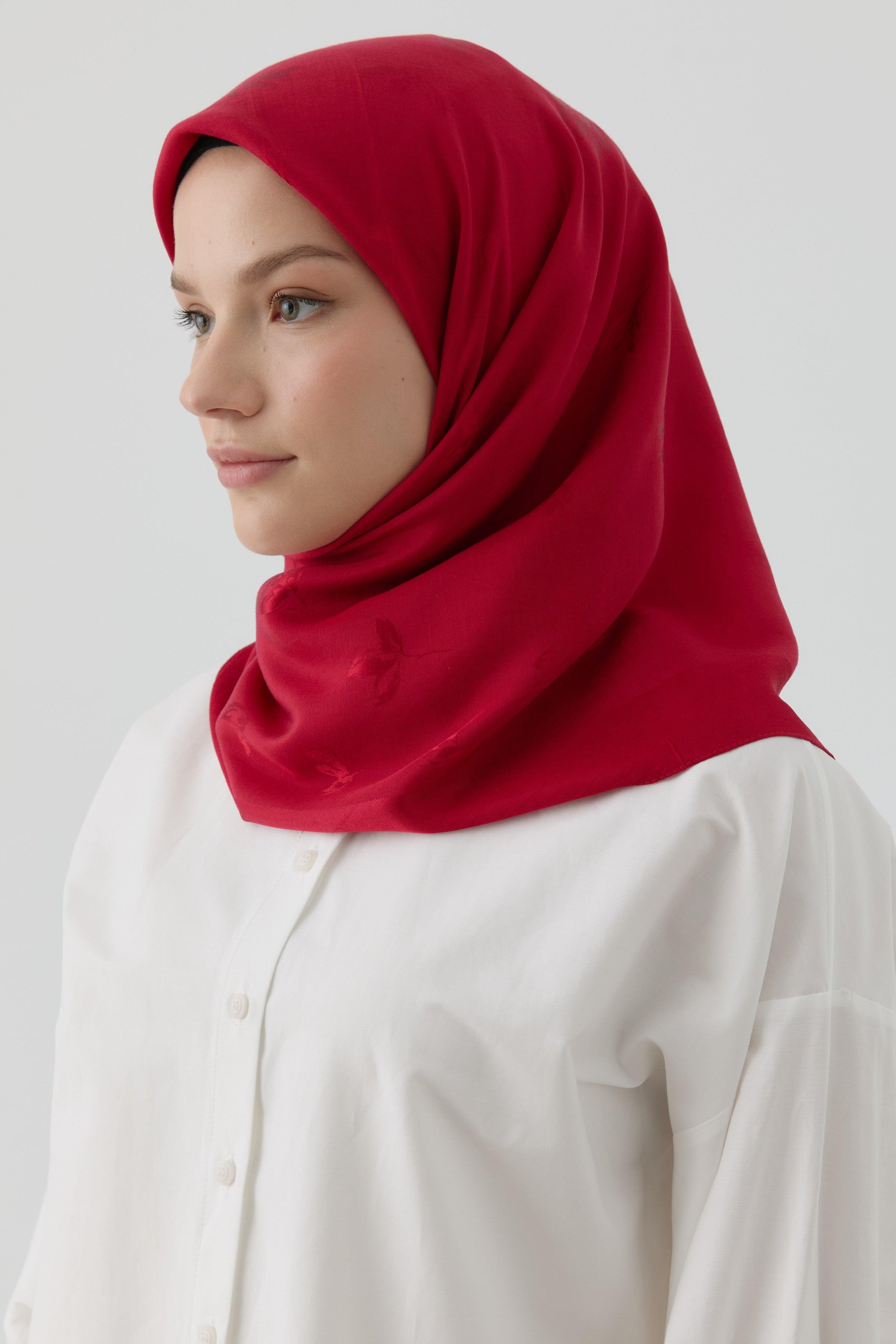 Buket Jakar Naturel Eşarp - Kırmızı TUGBA