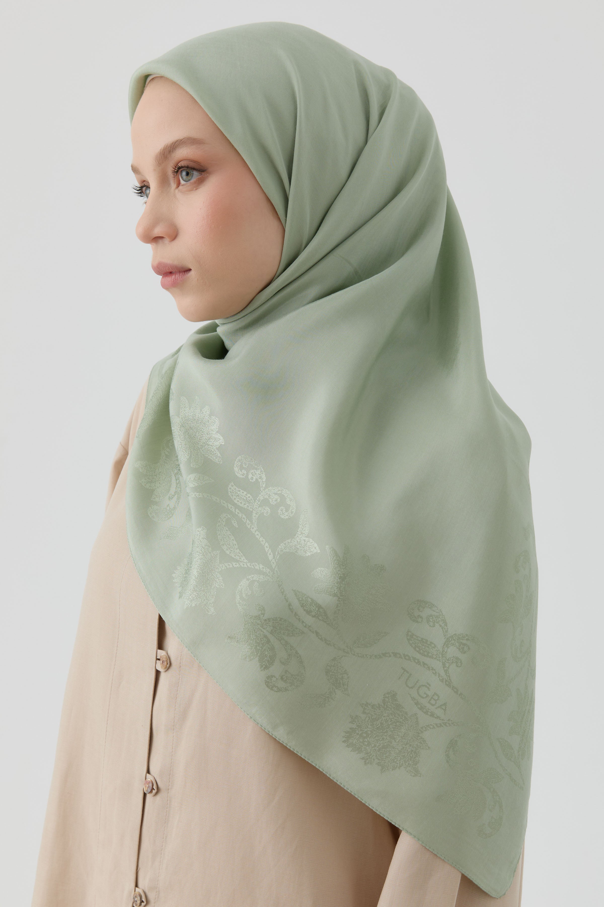 Nevgül Kenar Detaylı Naturel Eşarp - Mint TUGBA