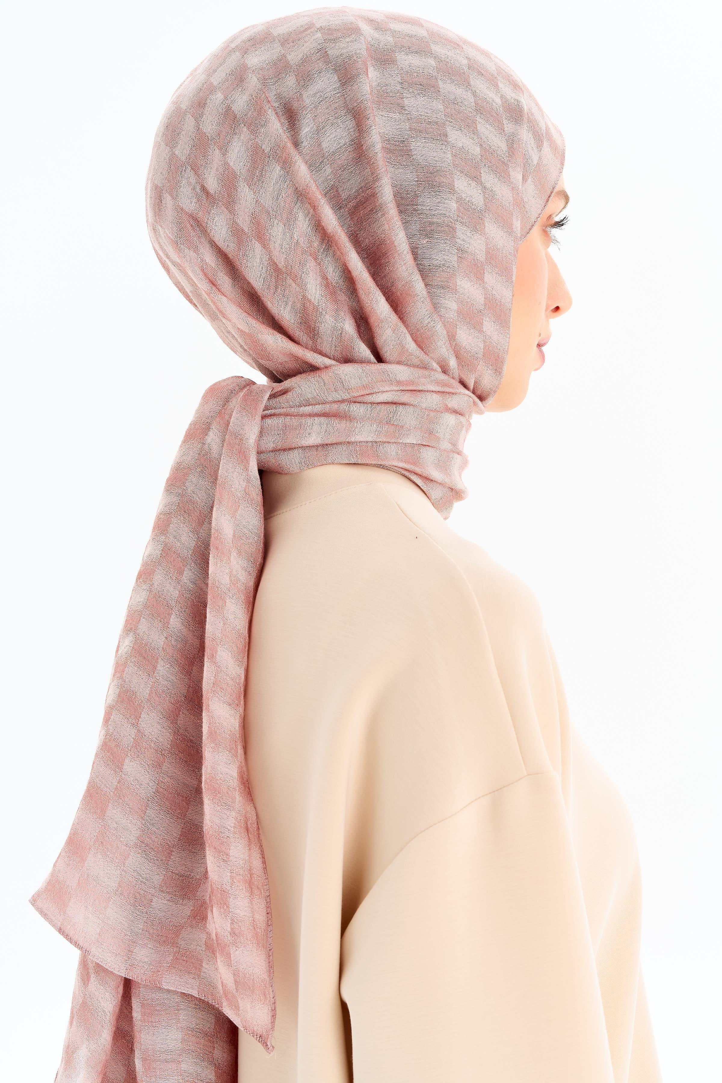 Kare Desen Viskon Şal - Pudra TUGBA