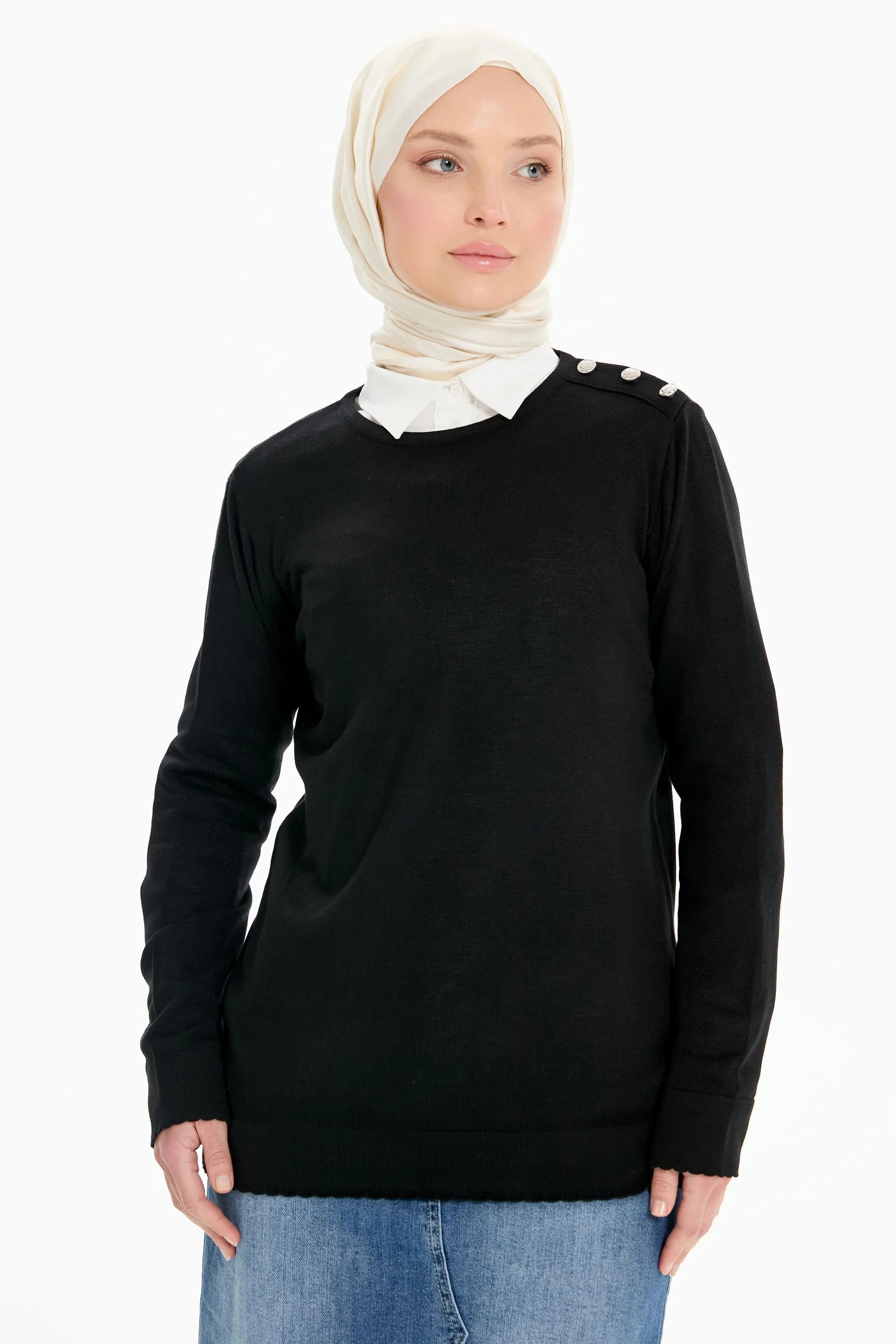 Omuz Düğme Detaylı Rayon Bluz - Siyah TUGBA