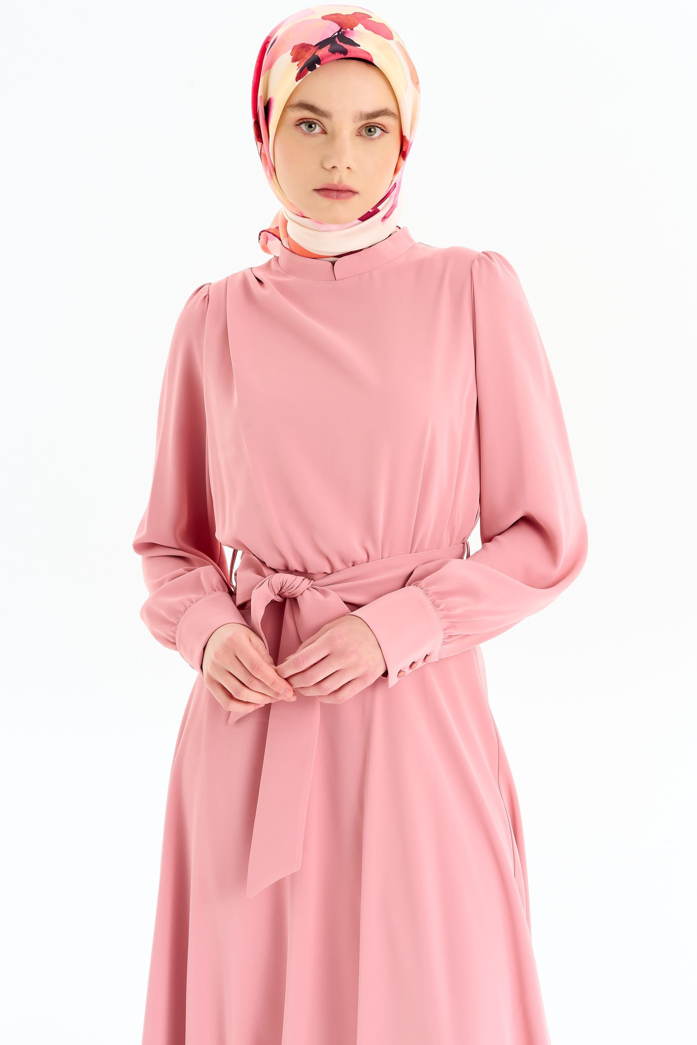 Omuz Pile Detaylı Elbise - Pudra TUGBA