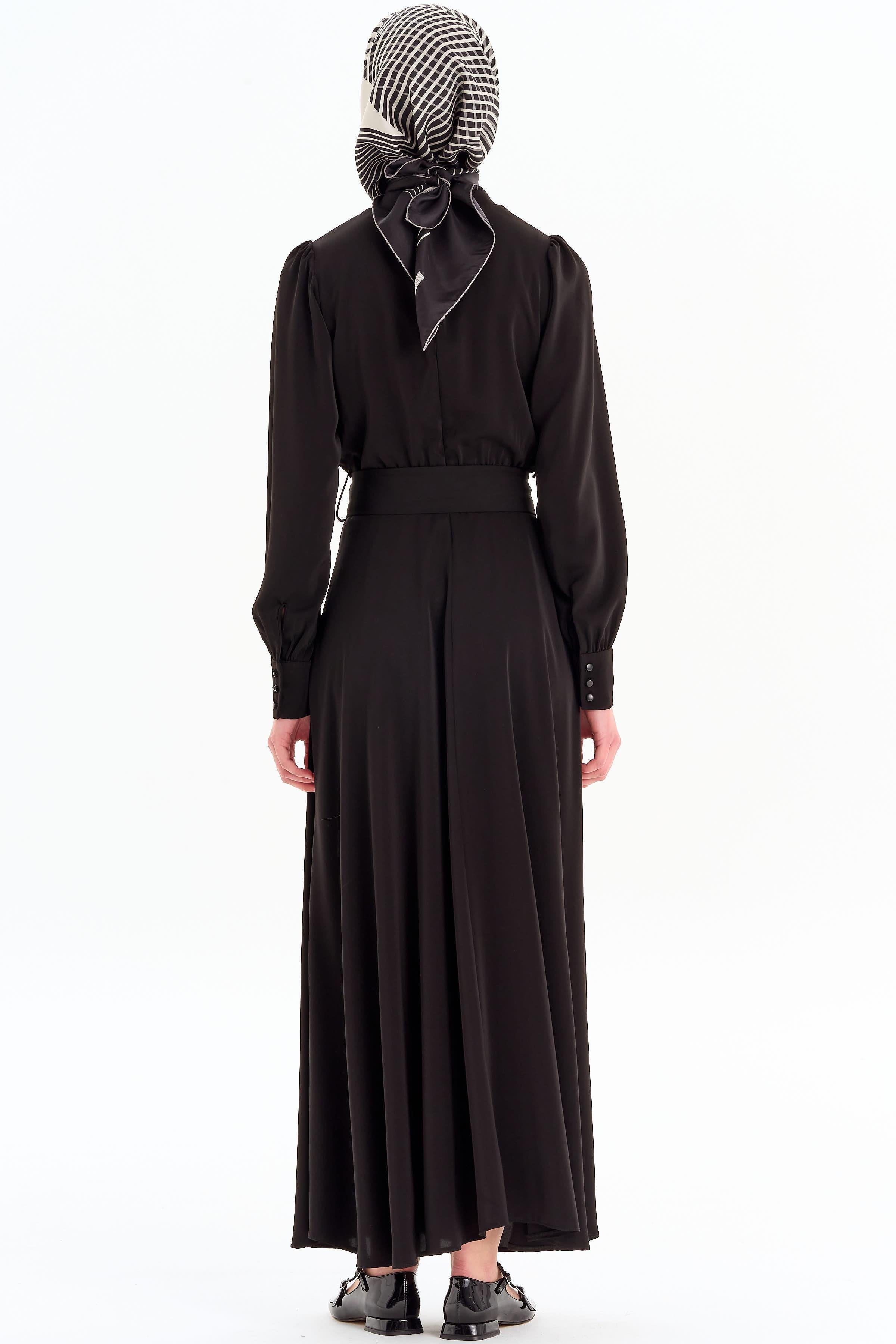 Omuz Pile Detaylı Elbise - Siyah TUGBA