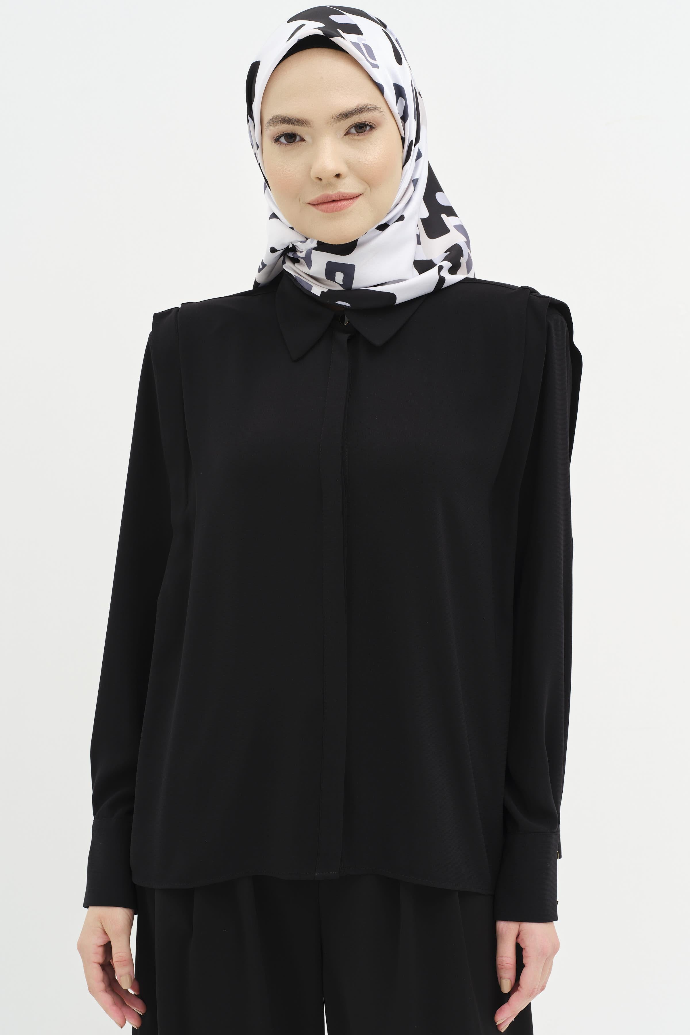 Omuz Pile Detaylı Vatkalı Gömlek - Siyah TUGBA