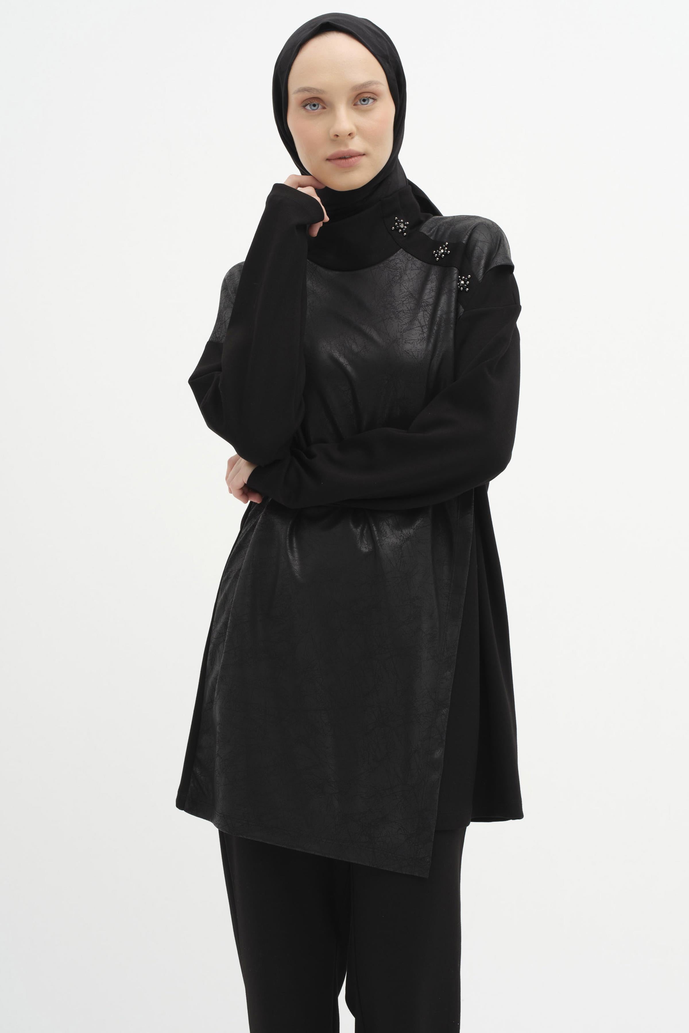 Omuz Taş Detaylı Garnili Örme Tunik - Siyah TUGBA