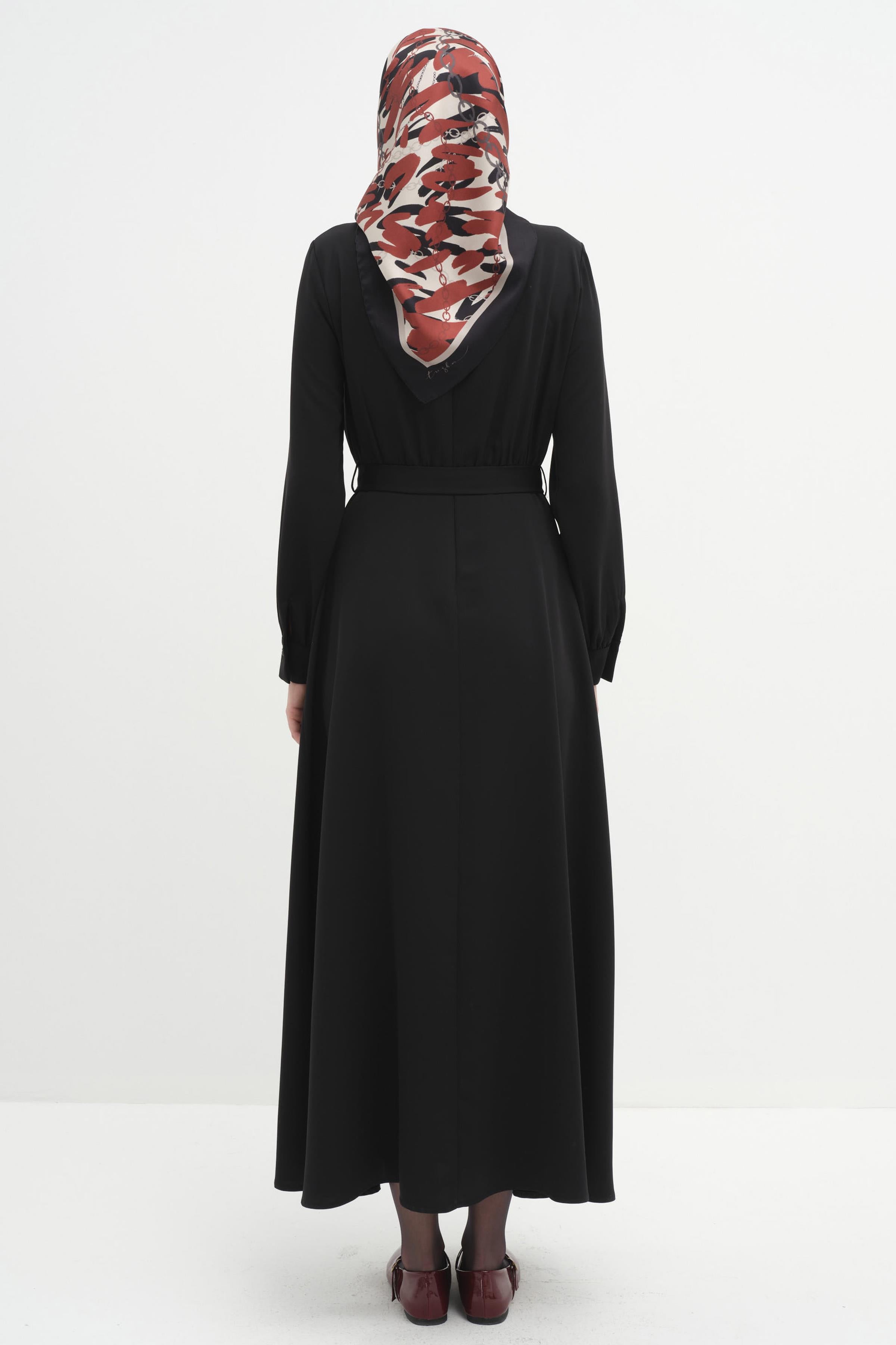 Omuzdan Pile Detaylı Elbise - Siyah TUGBA