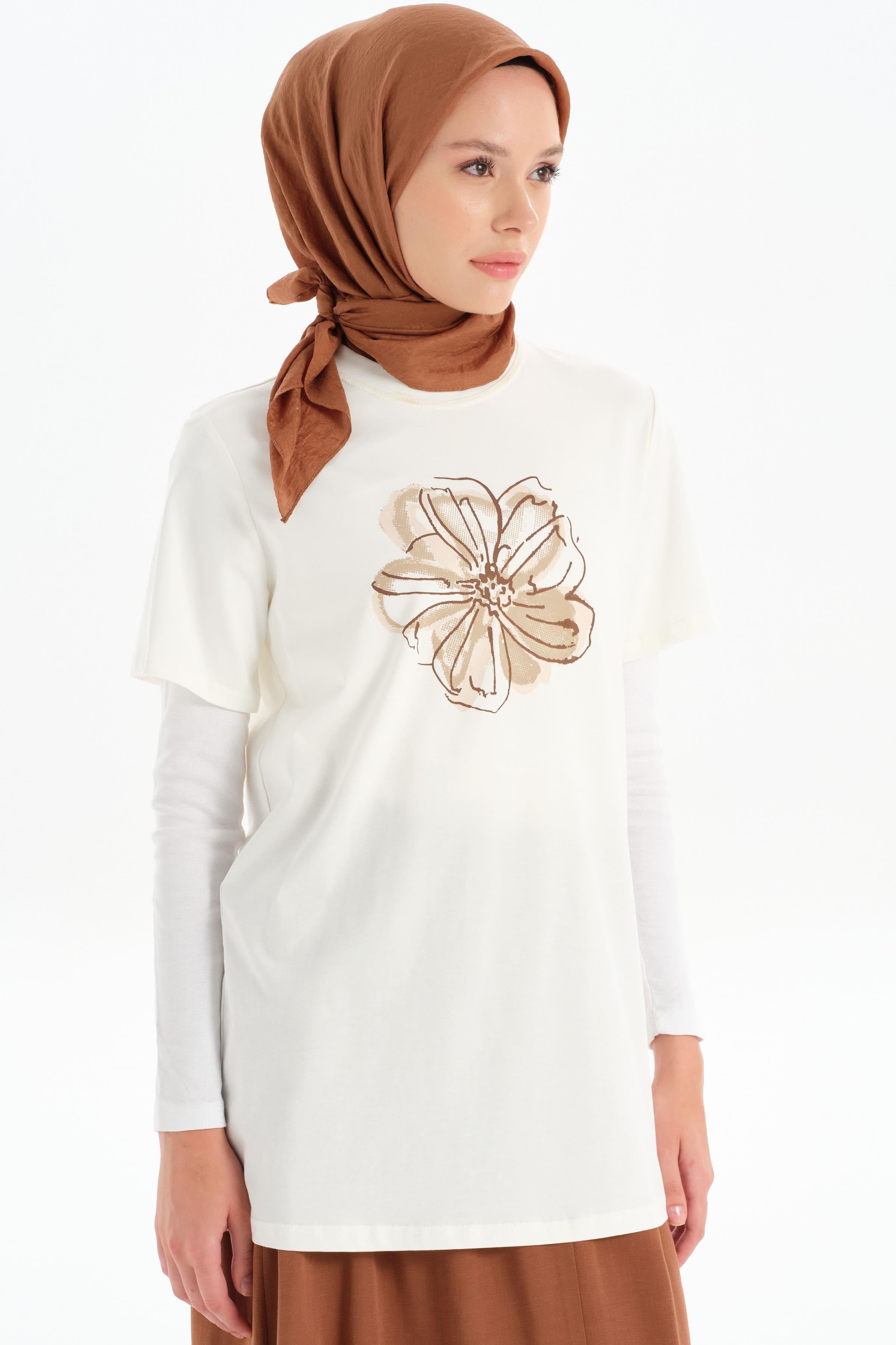 Ön Desen Baskılı Örme Tişört - Beyaz- Kahve TUGBA