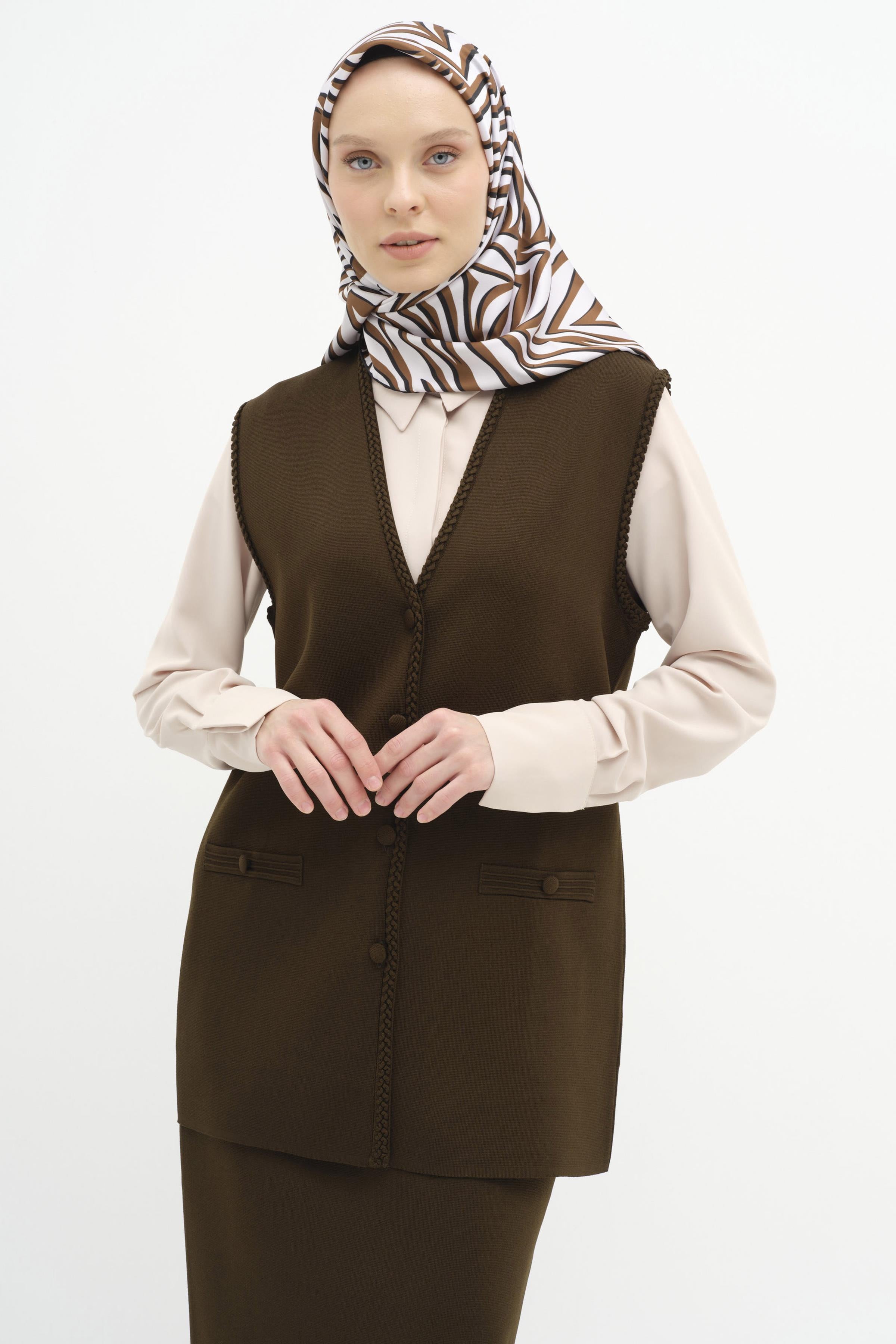 Örgü Çerçeve Detaylı Triko Yelek - Haki TUGBA