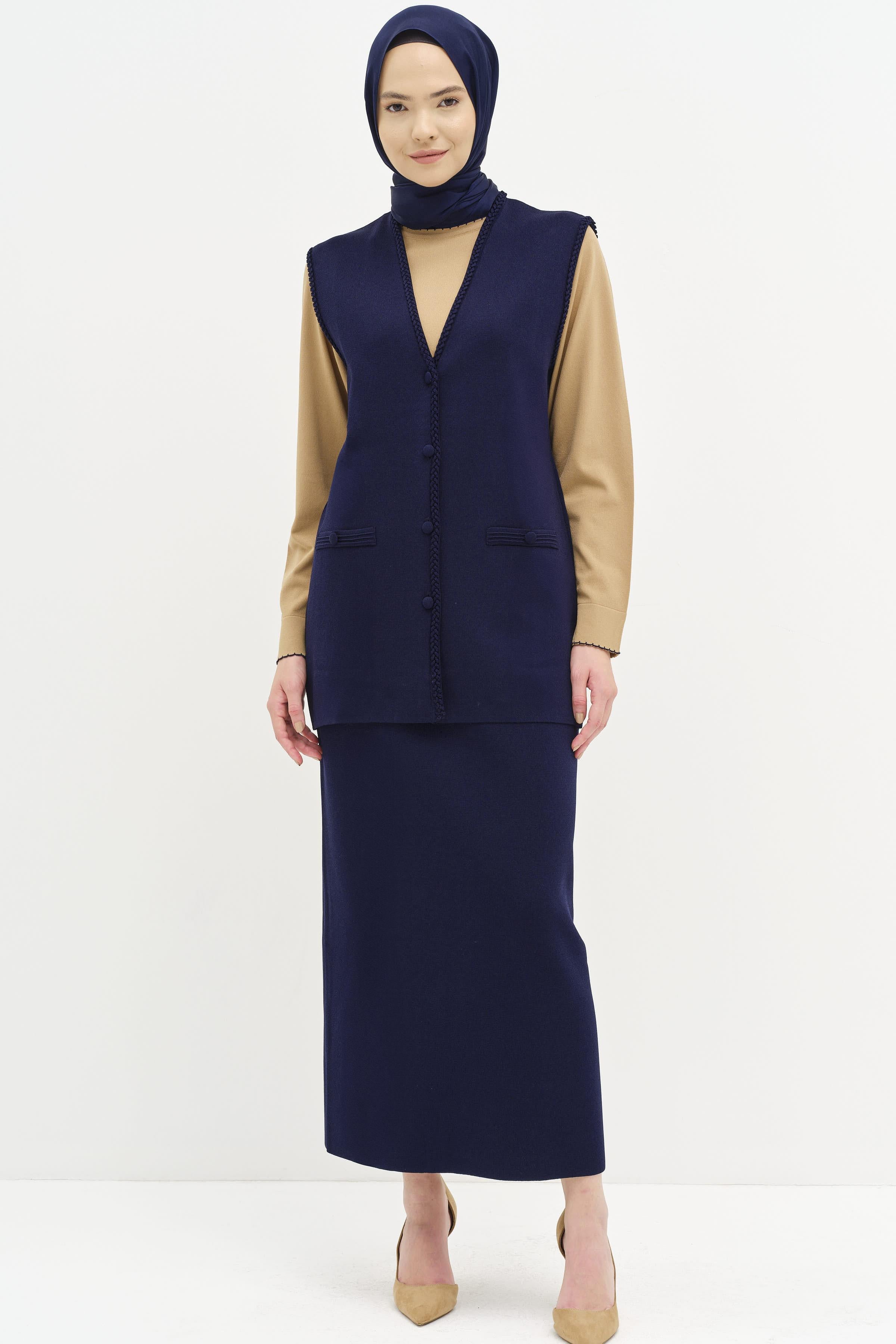 Örgü Çerçeve Detaylı Triko Yelek - Lacivert TUGBA