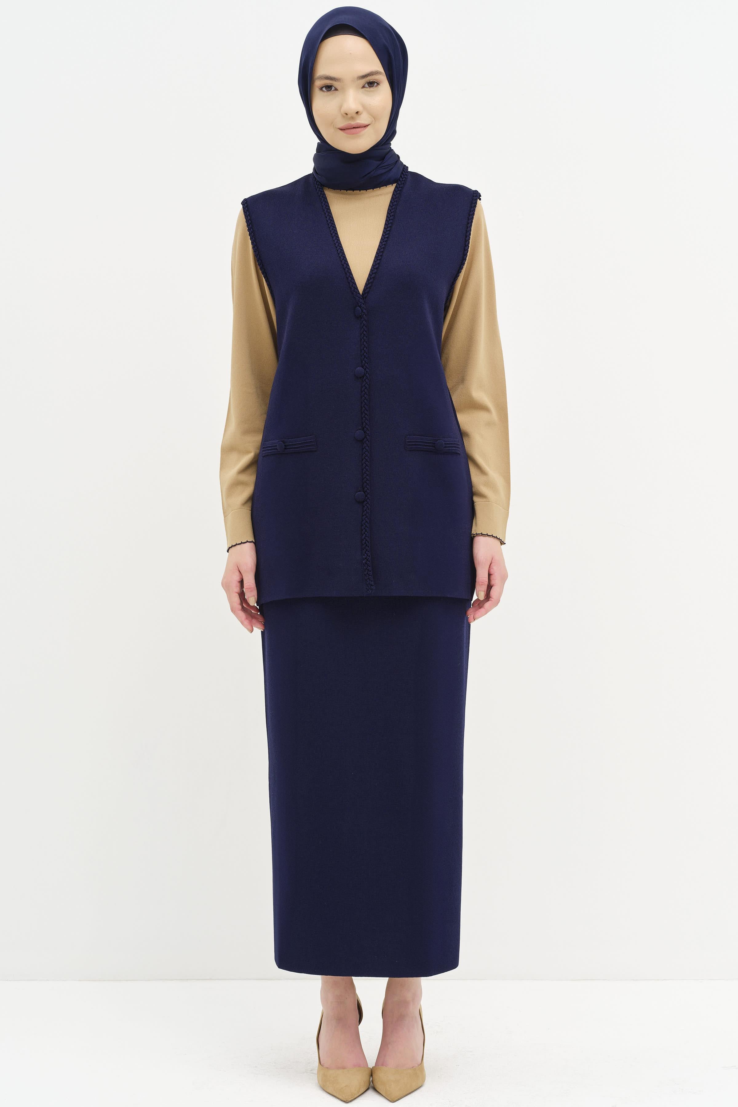 Örgü Çerçeve Detaylı Triko Yelek - Lacivert TUGBA