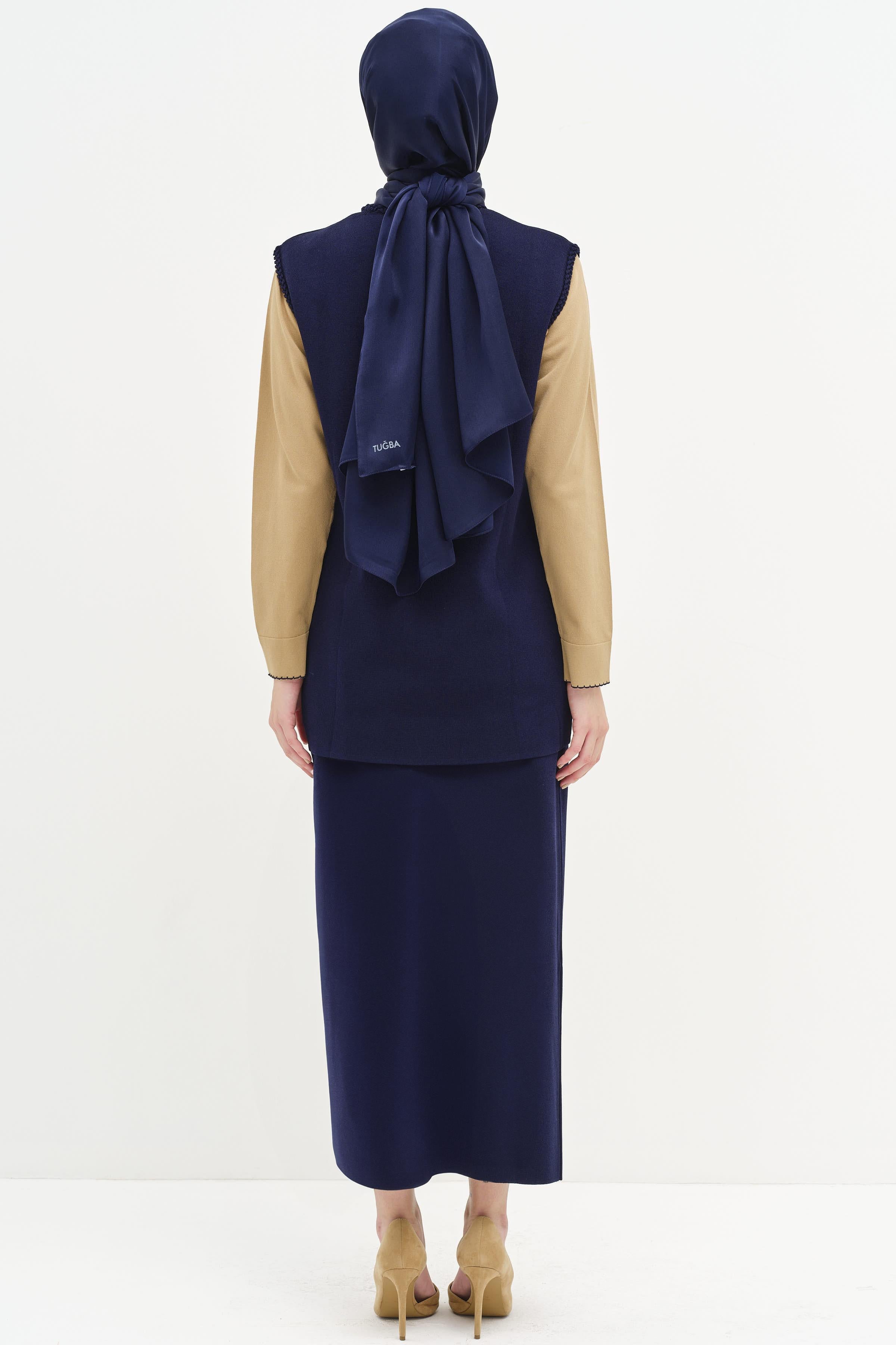 Örgü Çerçeve Detaylı Triko Yelek - Lacivert TUGBA