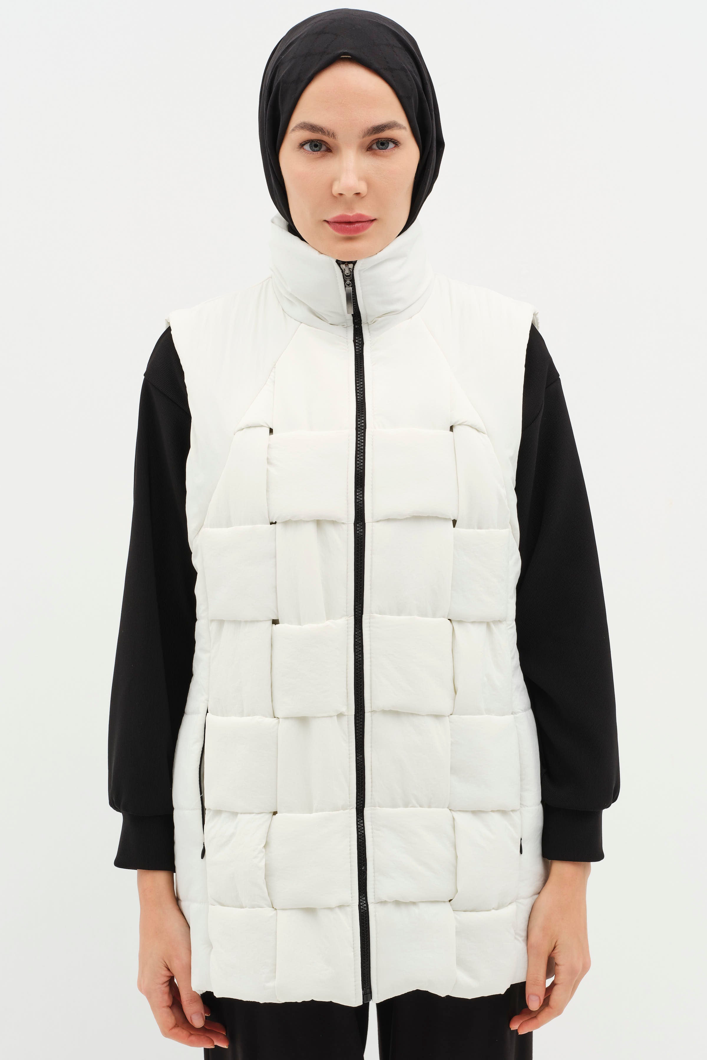 Örgü Model Kapitone Yelek - Ekru TUĞBA