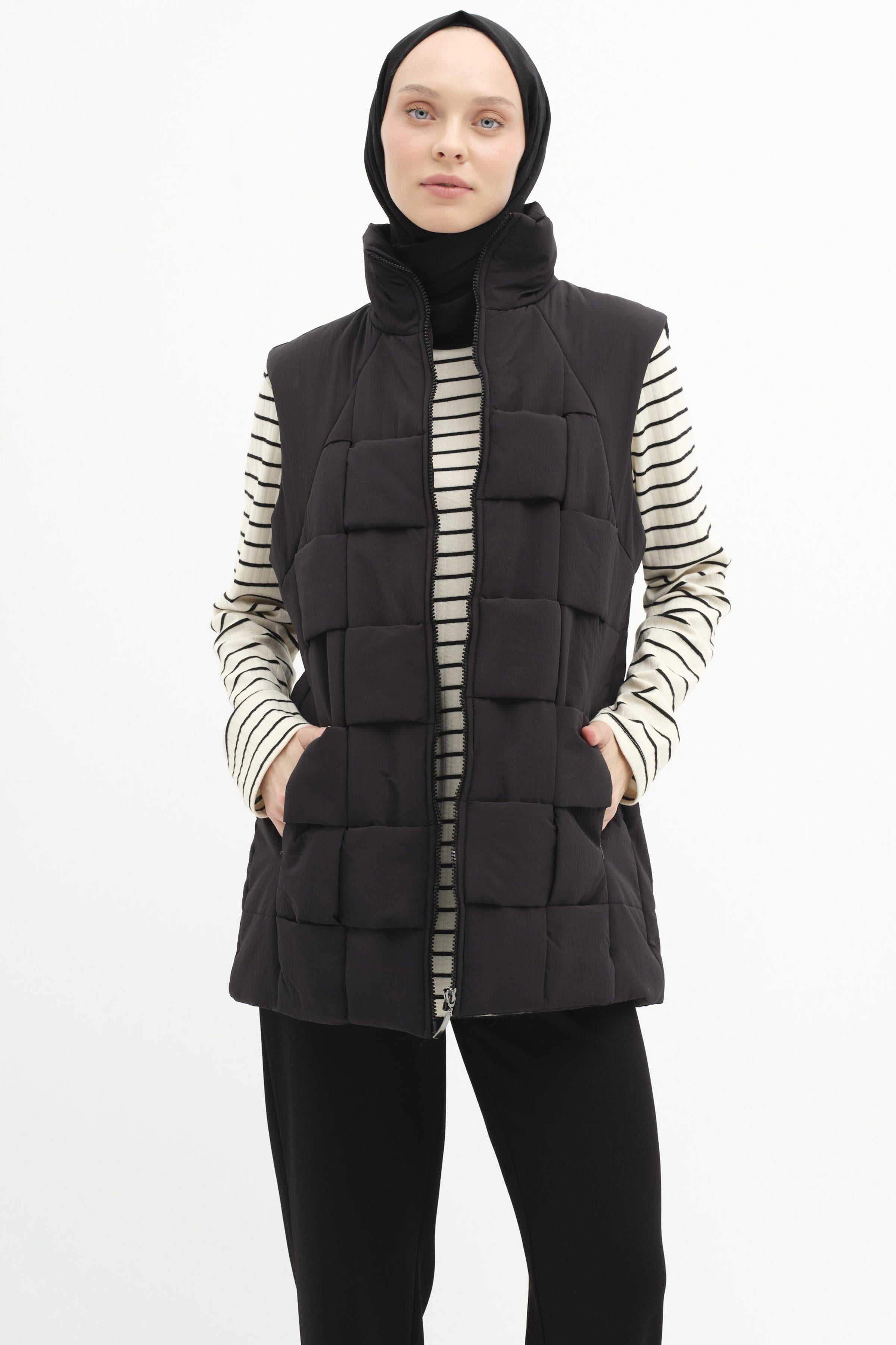 Örgü Model Kapitone Yelek - Siyah TUGBA